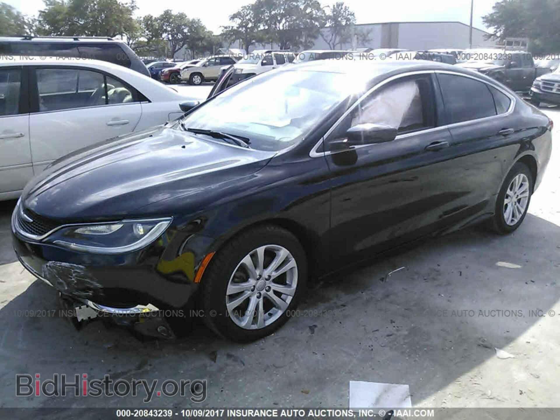 2015 Chrysler 200 - VIN: 1C3CCCAB1FN680108 - Photo 2