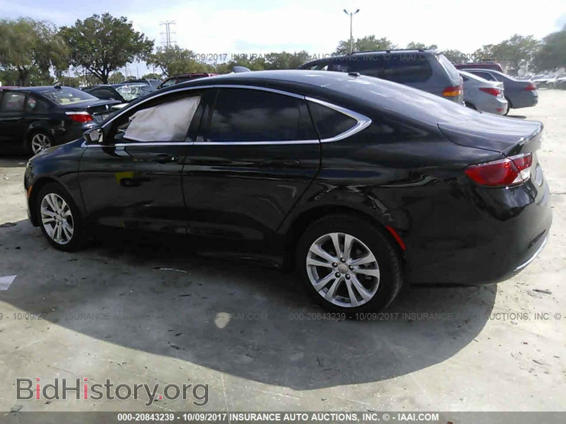 2015 Chrysler 200 - VIN: 1C3CCCAB1FN680108 - Photo 3