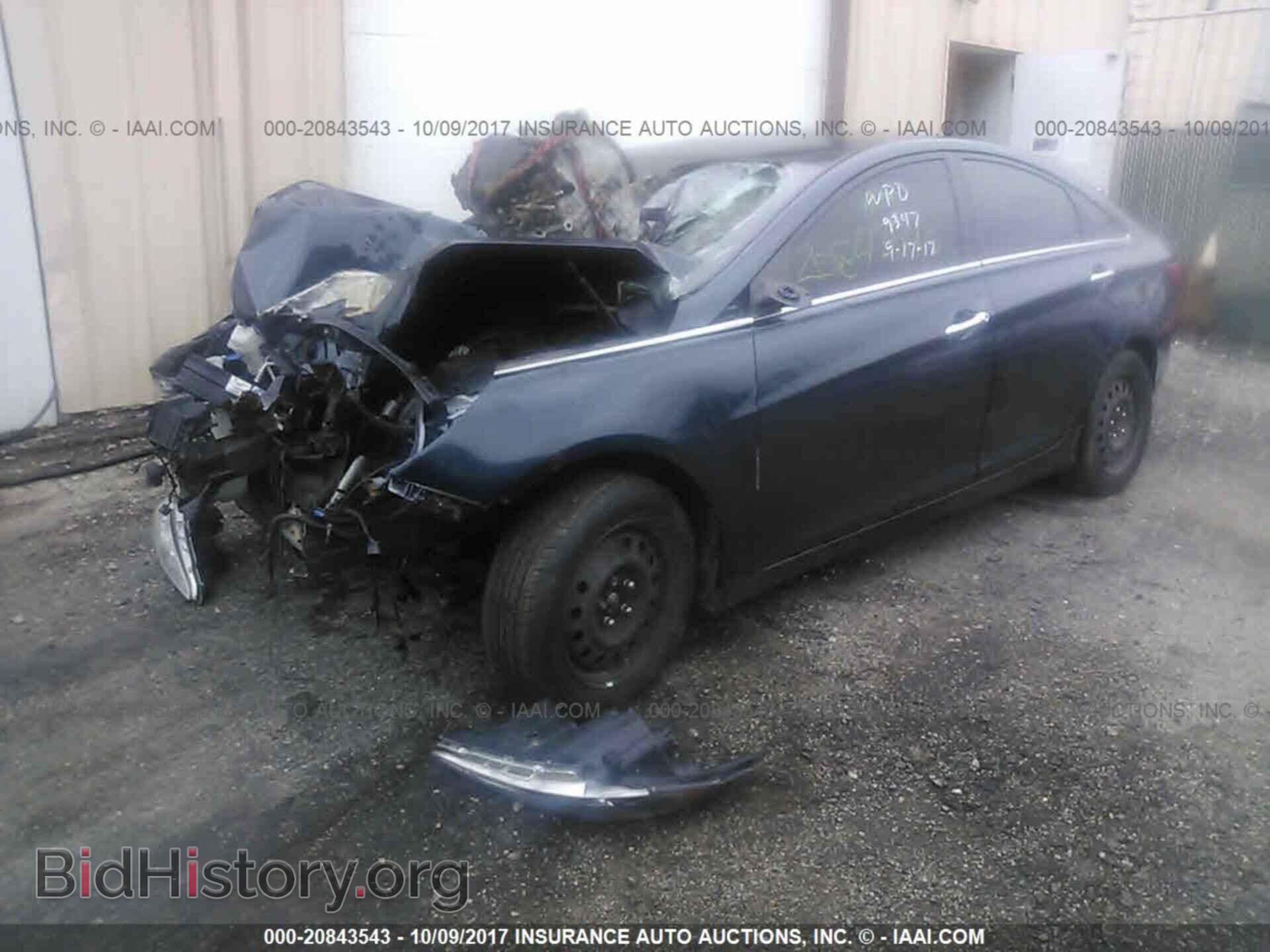 2012 Hyundai Sonata - VIN: 5NPEC4AC5CH359347 - Фото 2