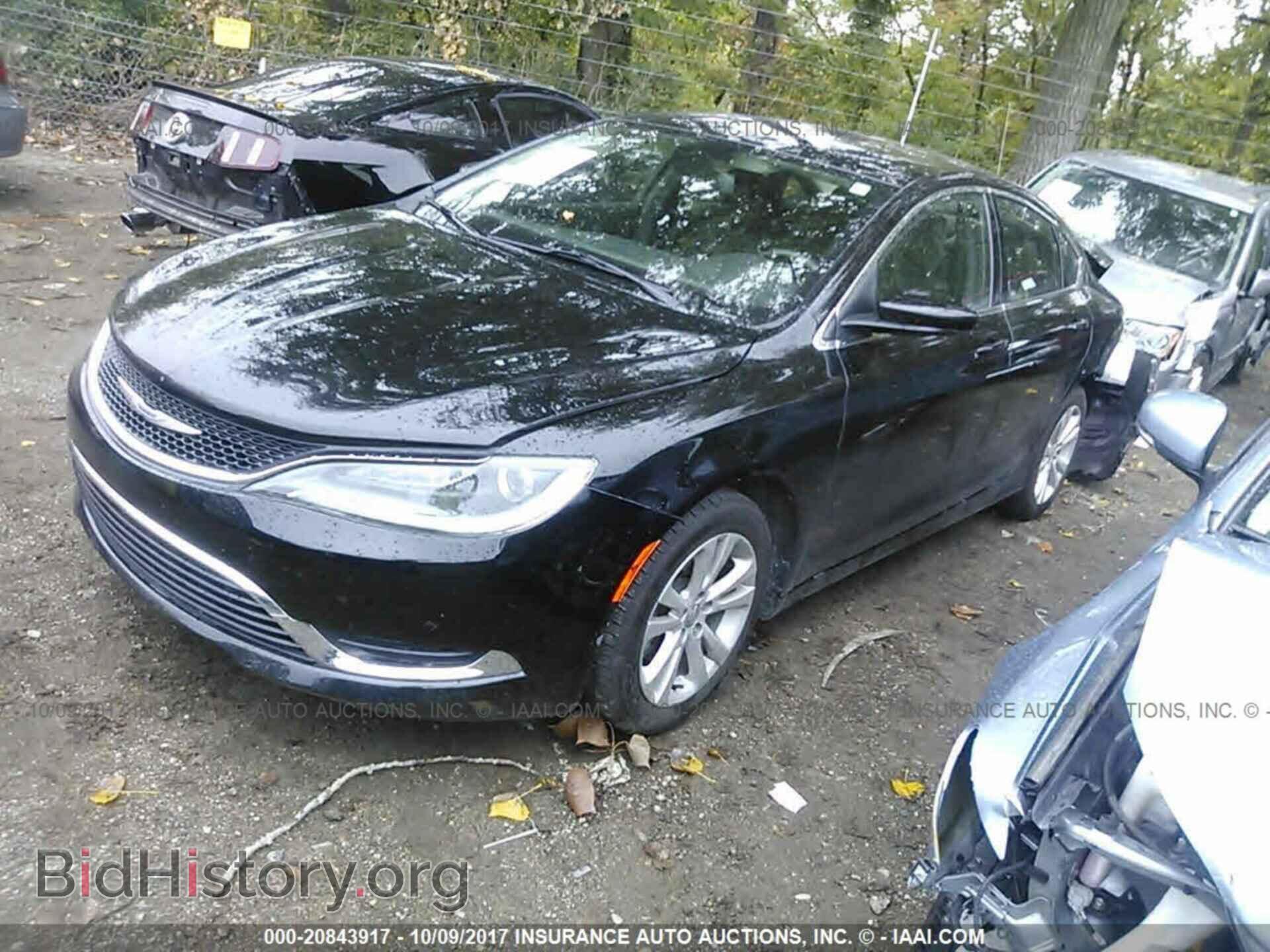 2015 Chrysler 200 - VIN: 1C3CCCAB9FN595677 - Photo 2