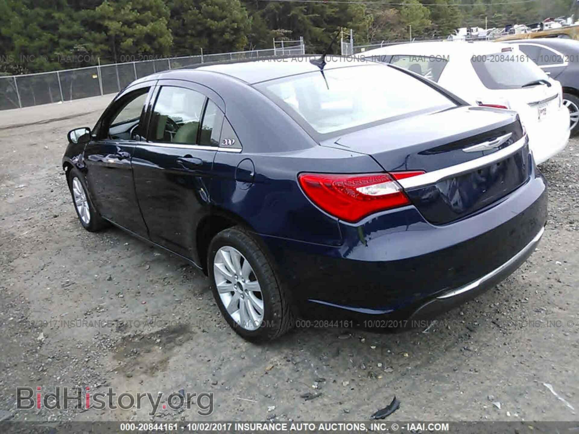 2013 Chrysler 200 - VIN: 1C3CCBBB9DN573975 - Photo 3