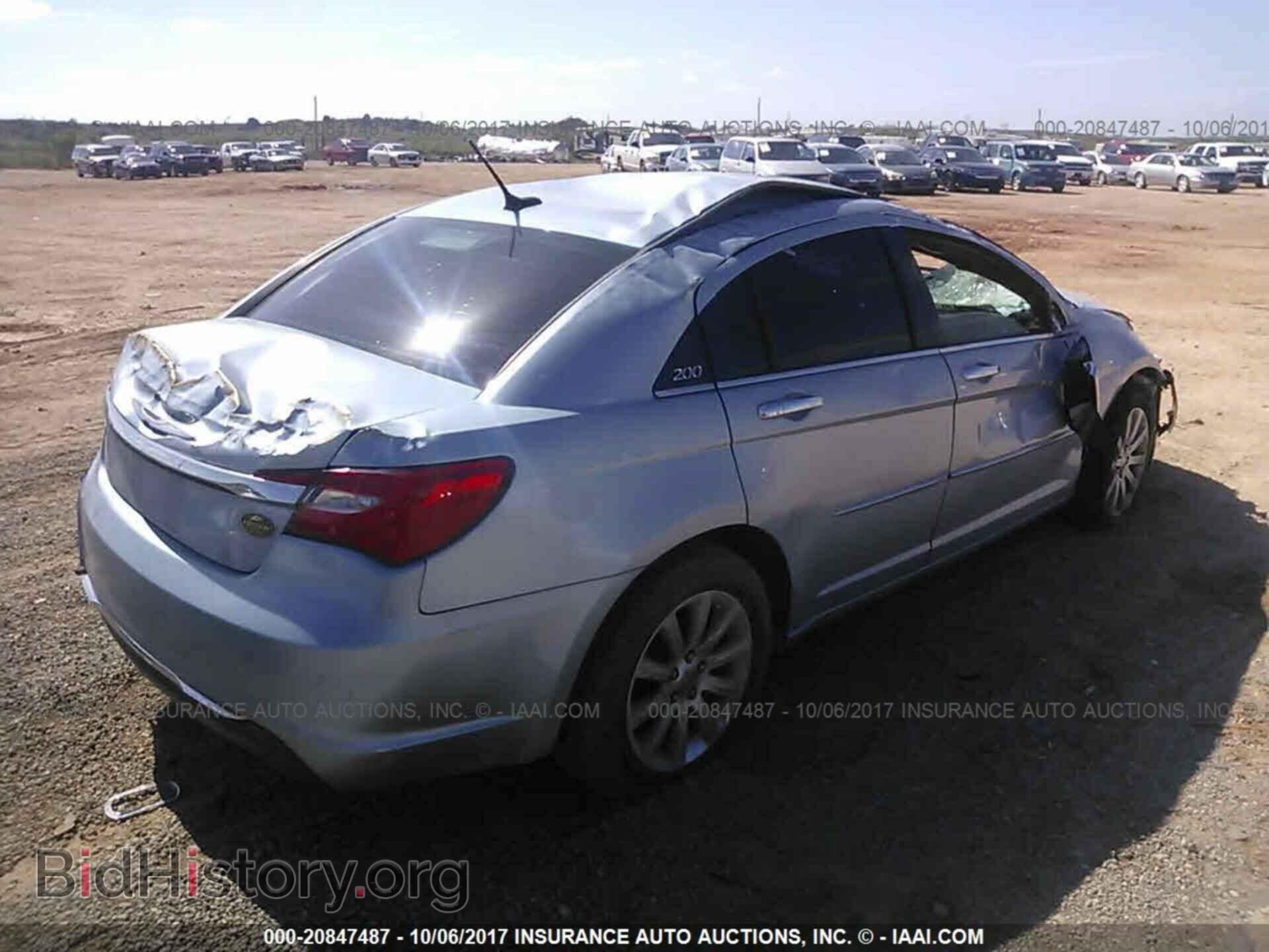 2013 Chrysler 200 - VIN: 1C3CCBCG5DN559078 - Фото 4