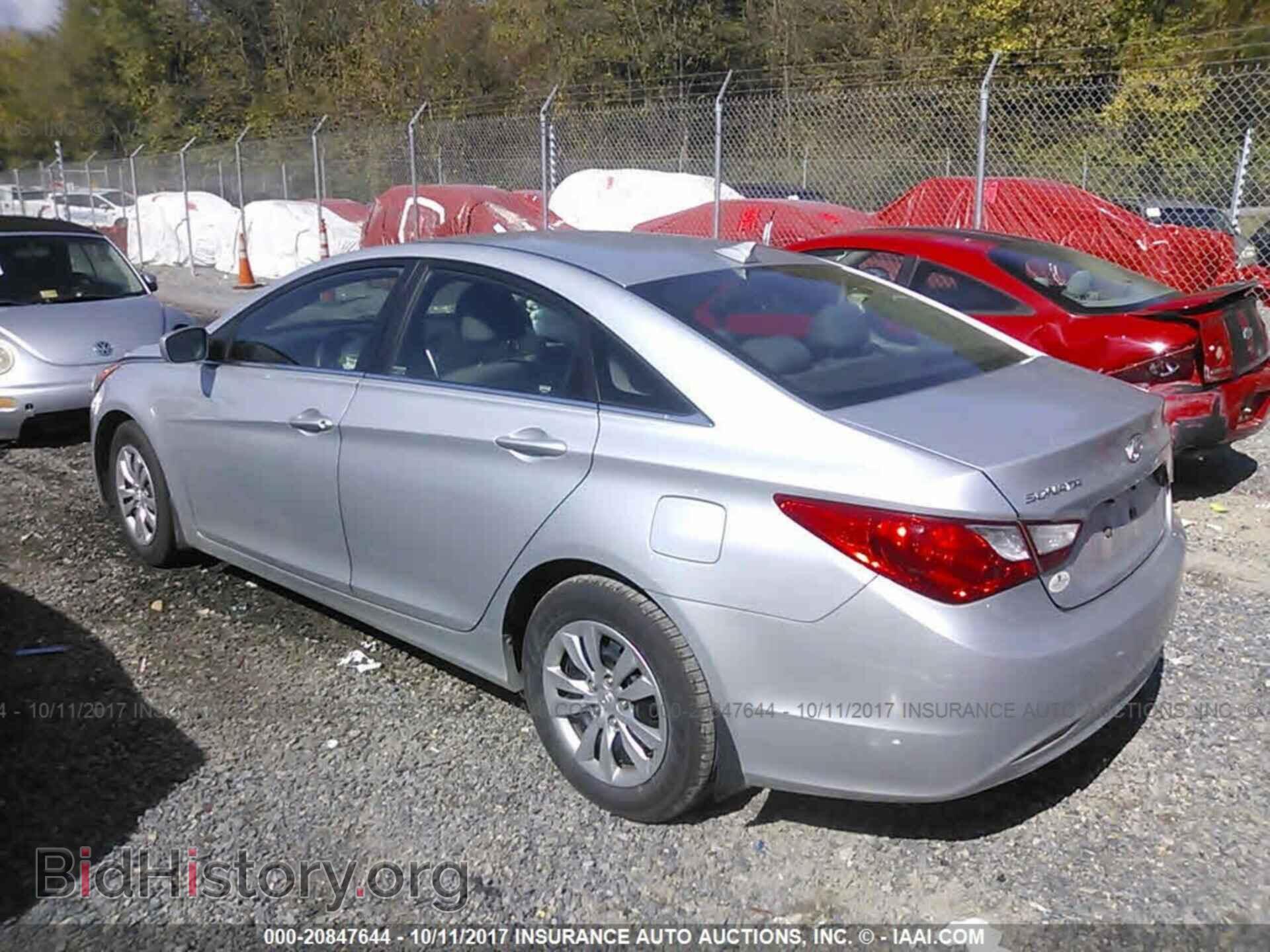 2012 Hyundai Sonata - VIN: 5NPEB4AC4CH409223 - Фото 3