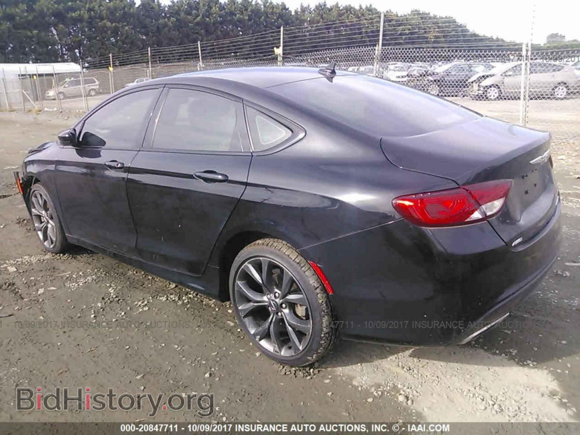 2015 Chrysler 200 - VIN: 1C3CCCDG2FN564603 - Photo 3