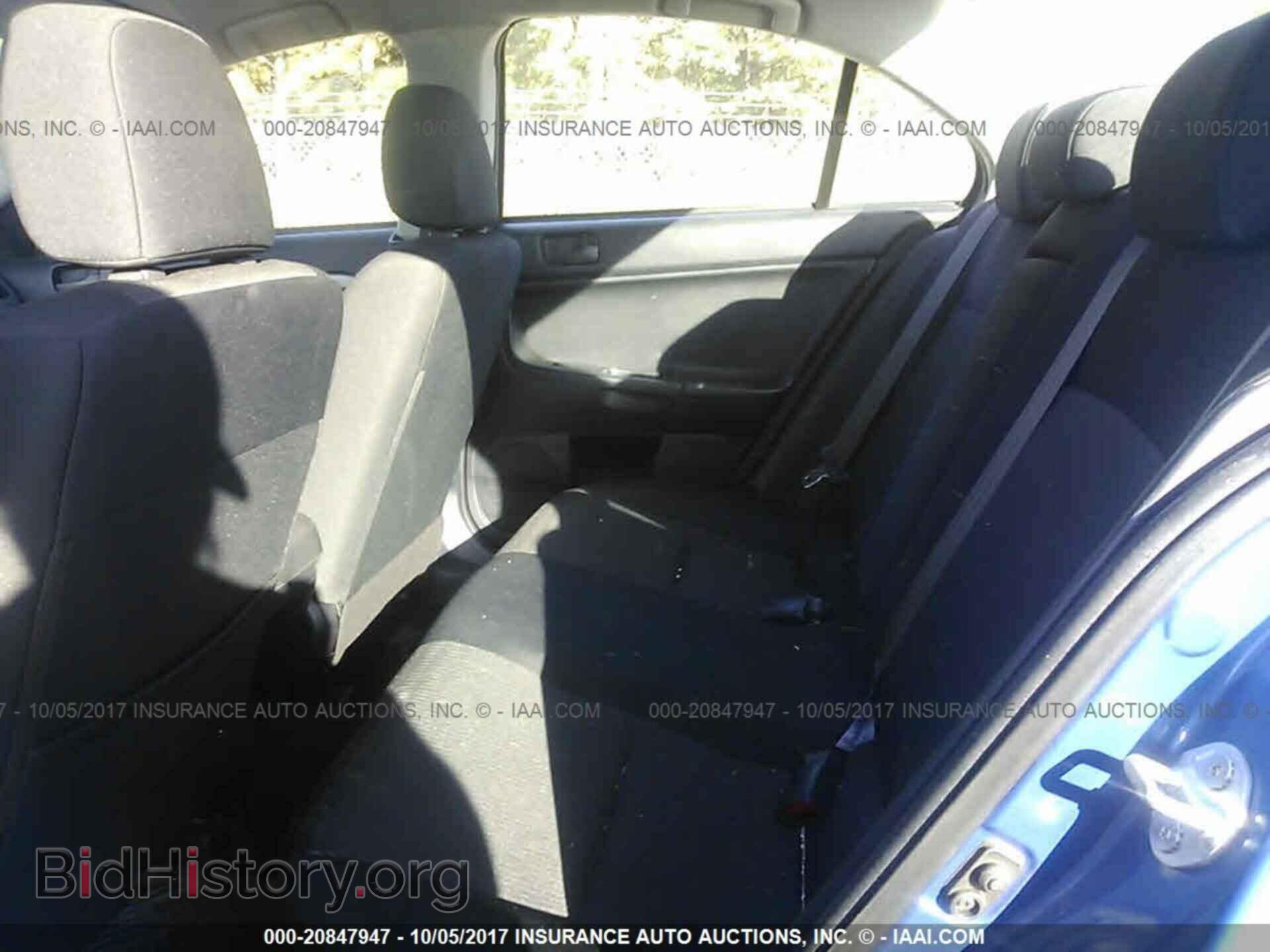 2012 Mitsubishi Lancer - VIN: JA32U2FU5CU007573 - Фото 8