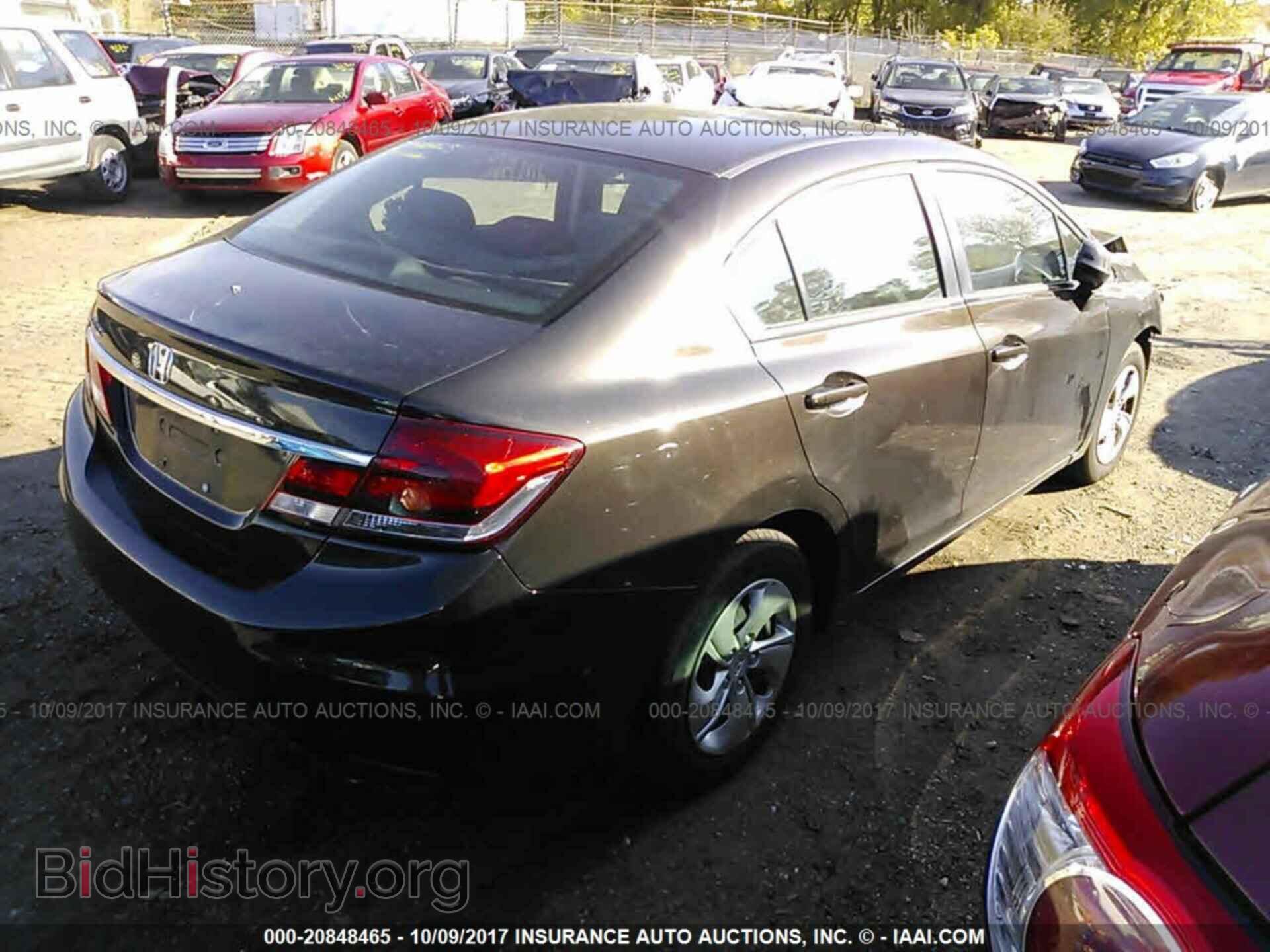 2013 Honda Civic - VIN: 19XFB2F52DE057316 - Photo 4