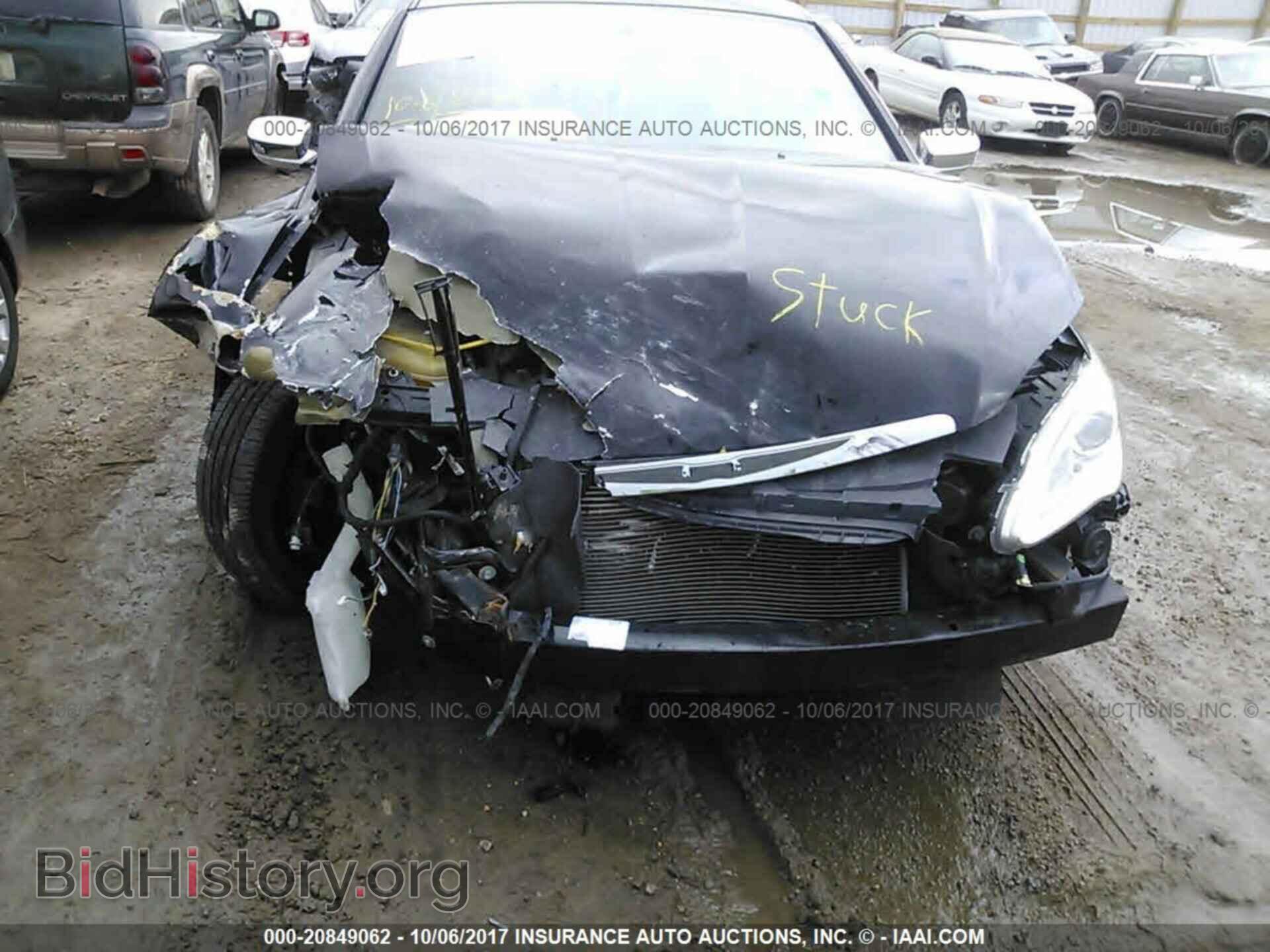 2011 Chrysler 200 - VIN: 1C3BC2FG6BN577450 - Photo 6