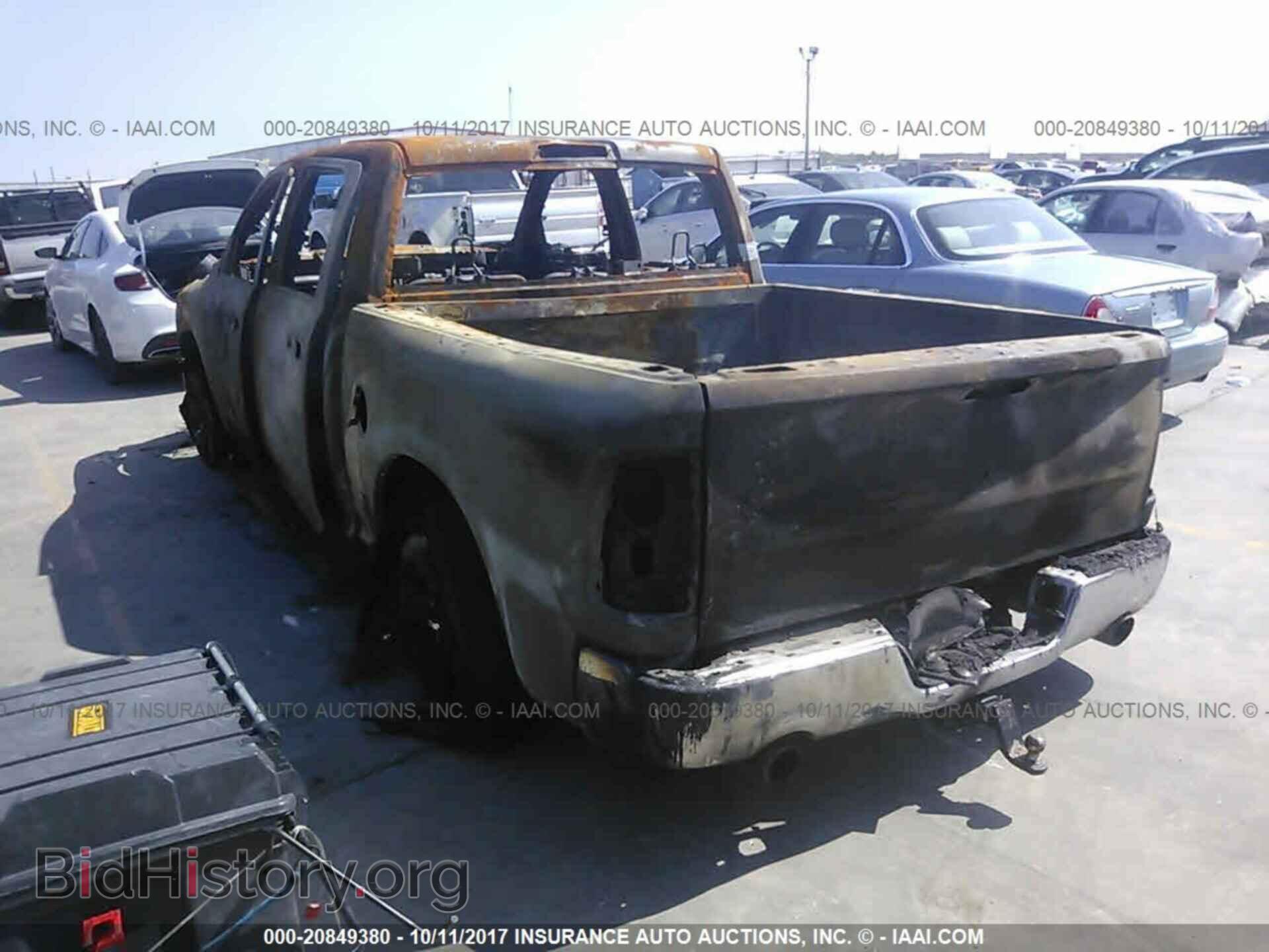 2012 Dodge Ram 1500 - VIN: 1C6RD6LT1CS155421 - Фото 3