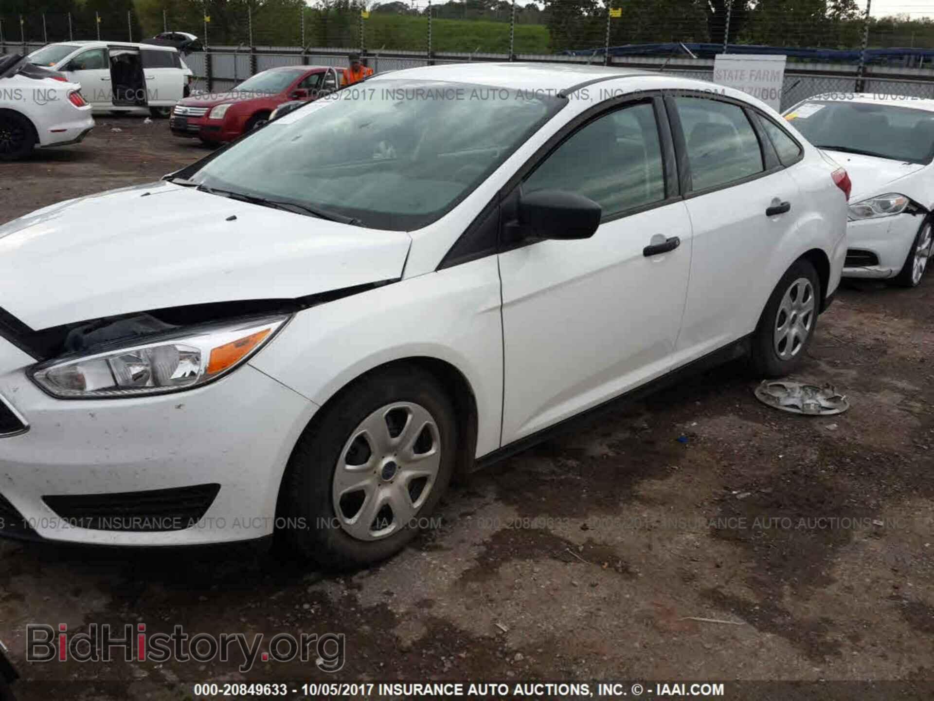 2016 Ford Focus - VIN: 1FADP3E25GL208706 - Фото 2
