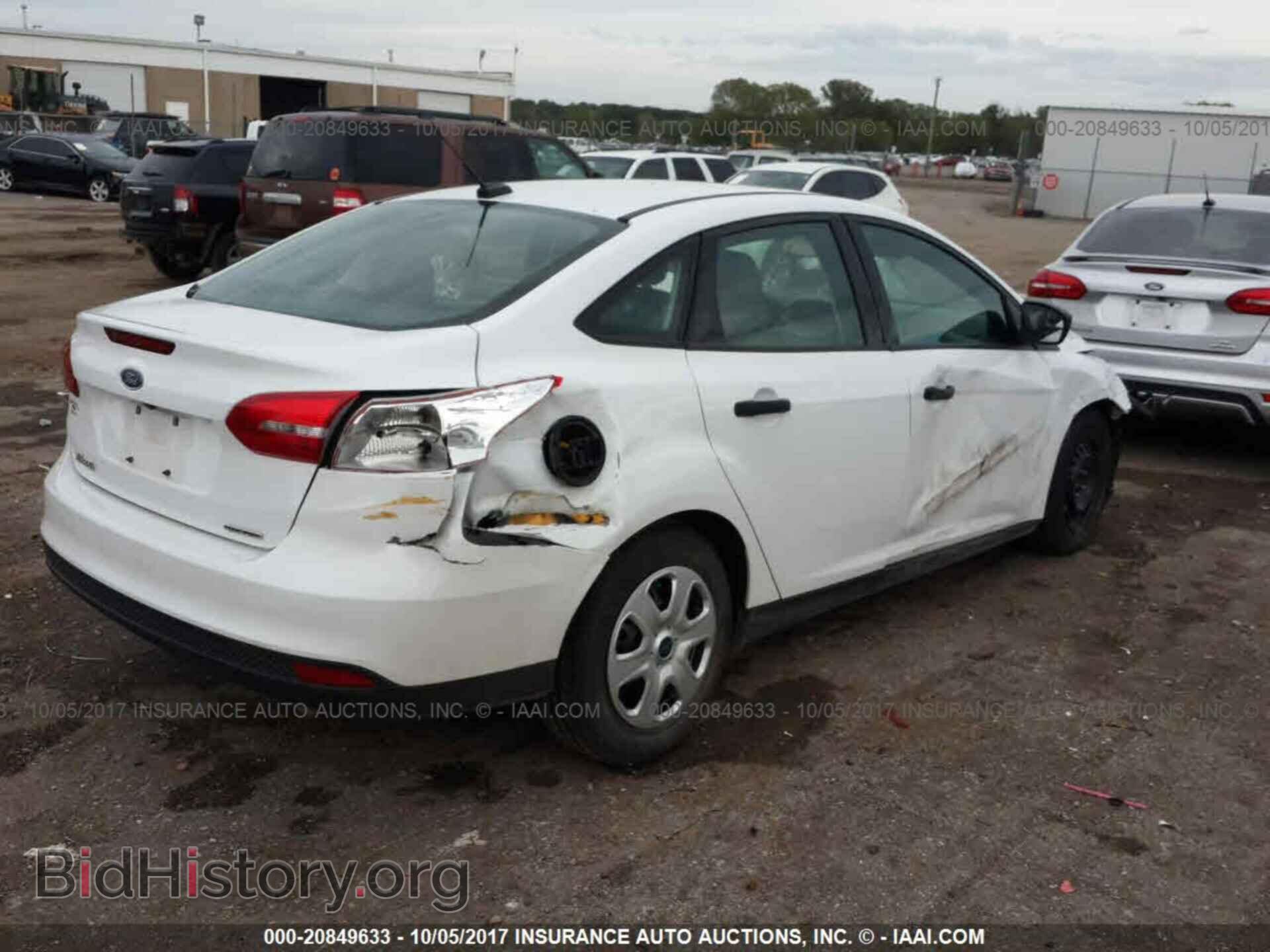 2016 Ford Focus - VIN: 1FADP3E25GL208706 - Фото 4