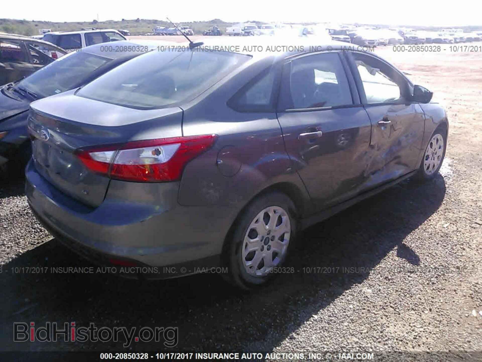 2012 Ford Focus - VIN: 1FAHP3F2XCL201471 - Photo 4