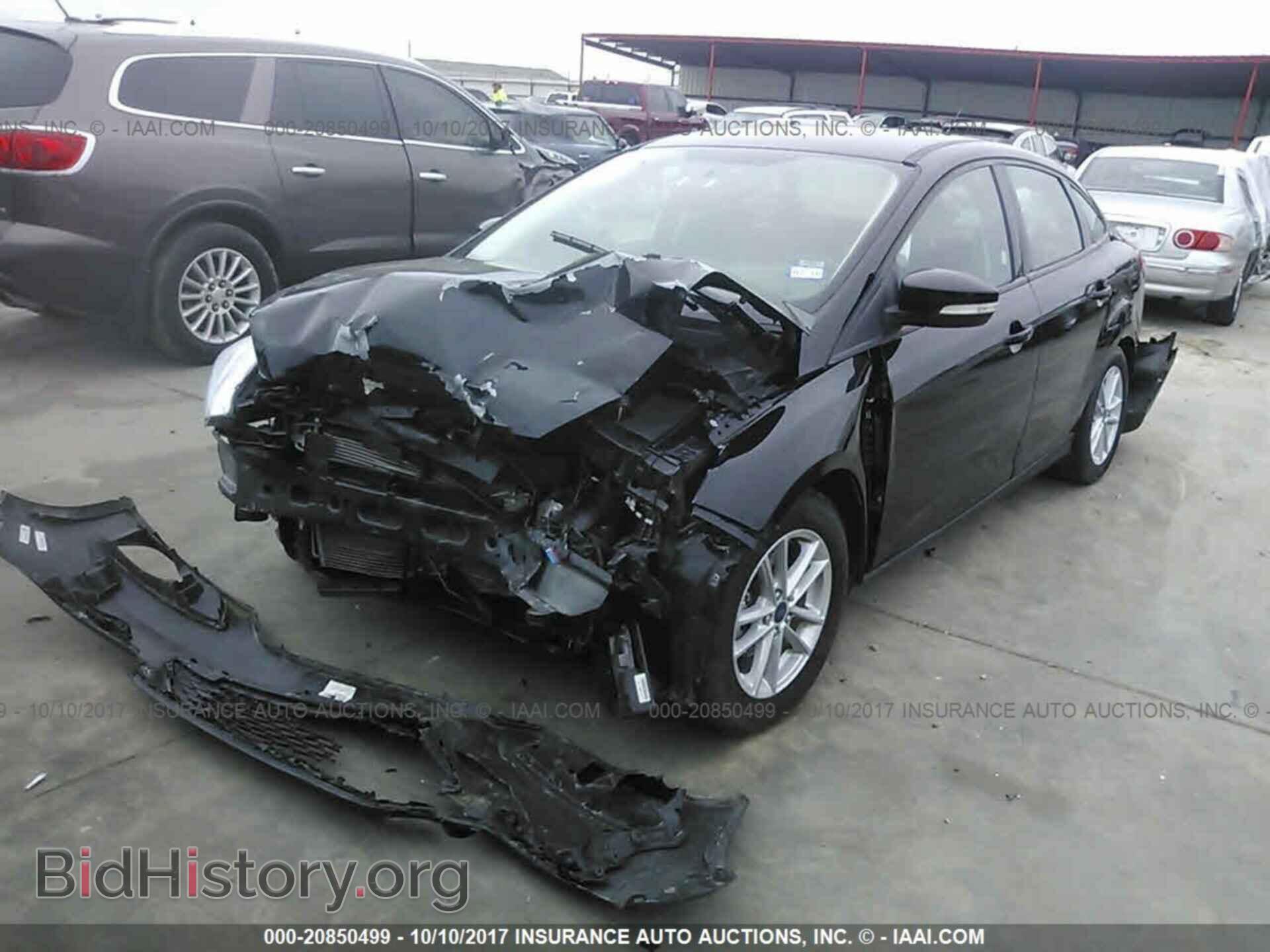 2017 Ford Focus - VIN: 1FADP3F29HL232149 - Photo 2