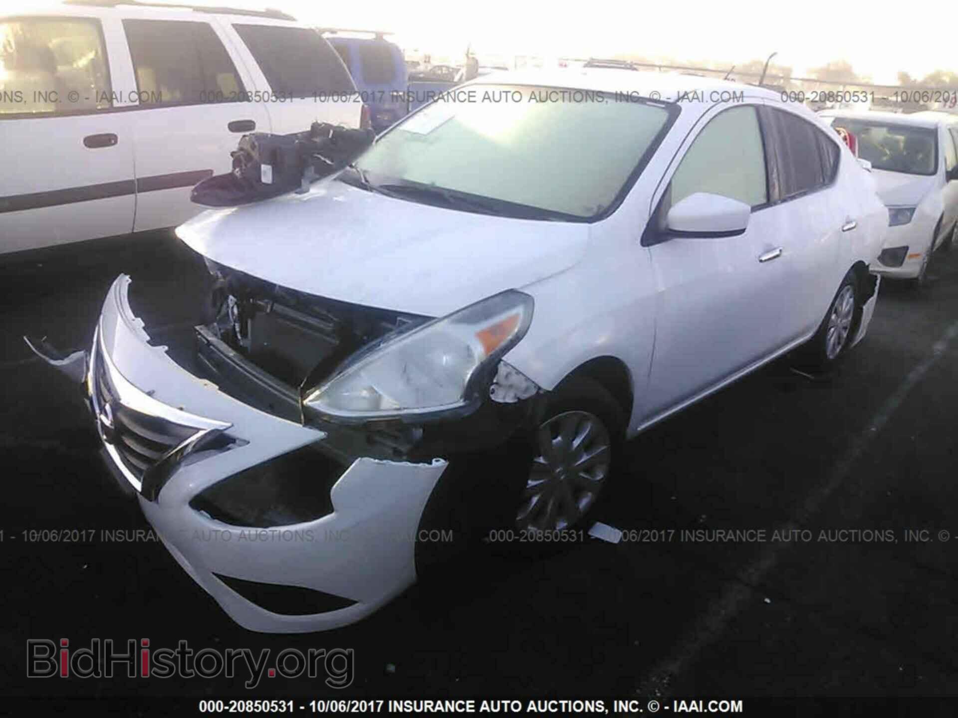 2016 Nissan Versa - VIN: 3N1CN7AP1GL827072 - Фото 2