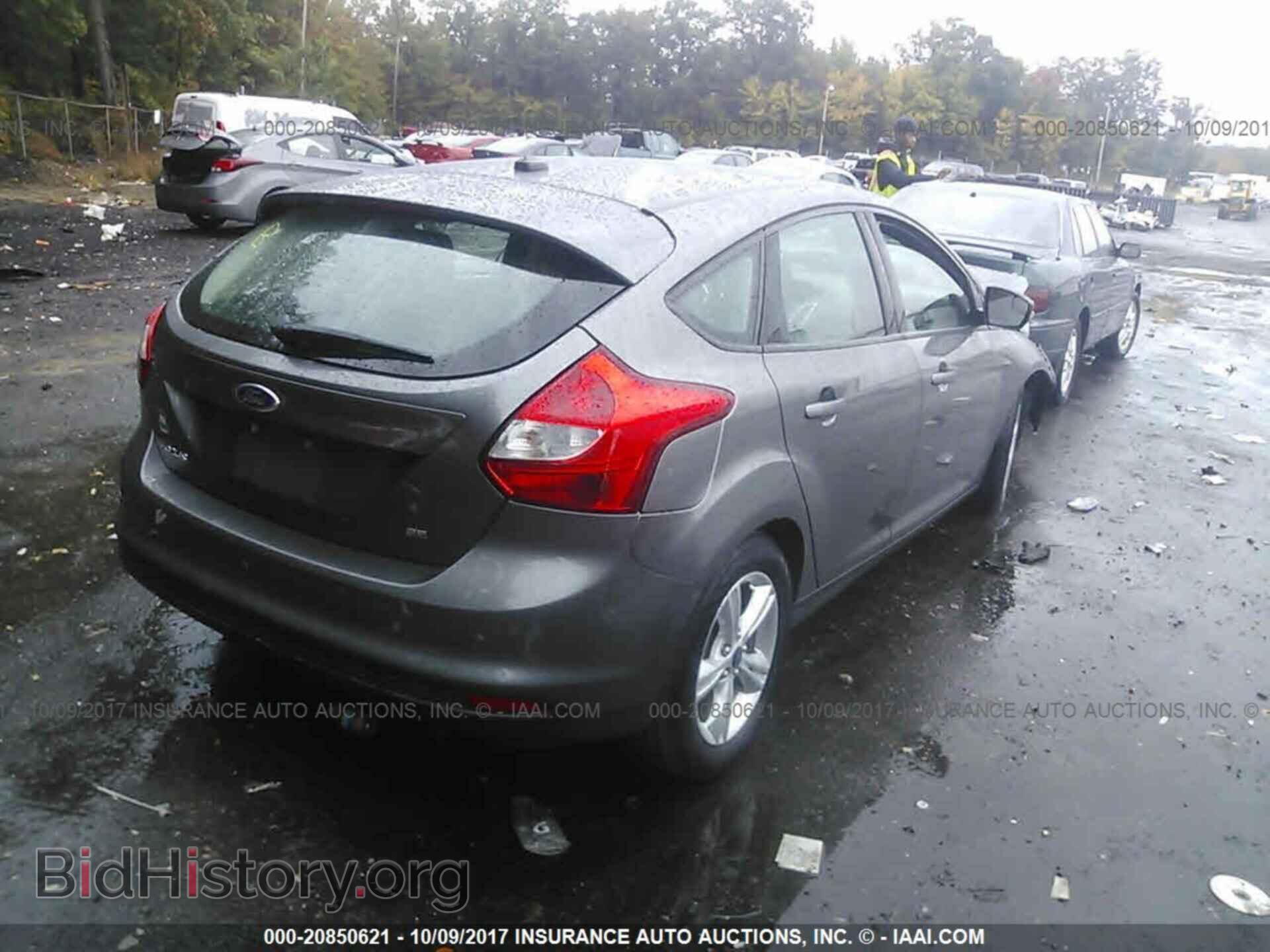 2014 Ford Focus - VIN: 1FADP3K22EL104708 - Photo 4