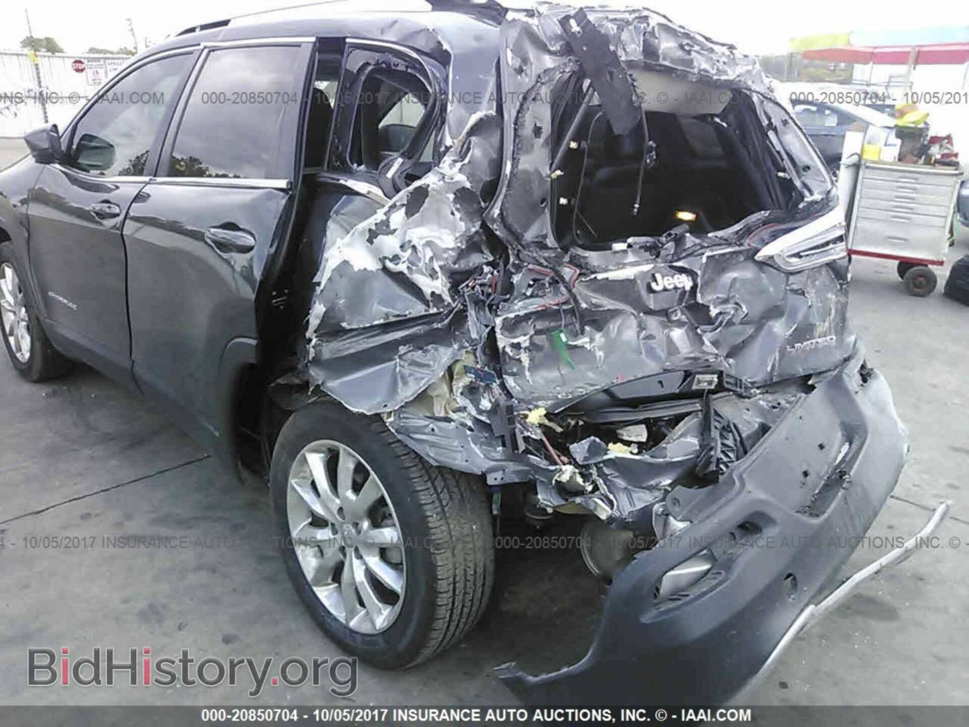 2014 Jeep Cherokee - VIN: 1C4PJLDB7EW295305 - Photo 6