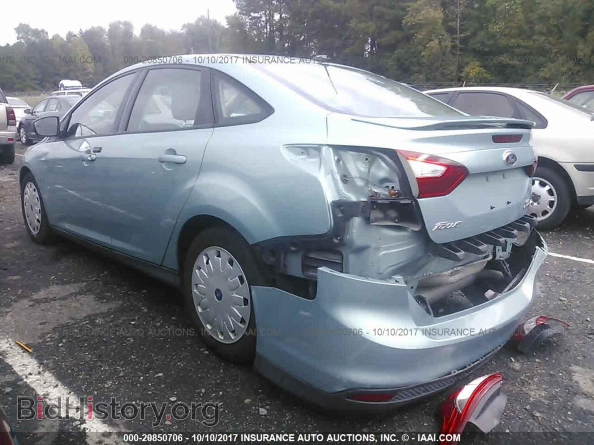2012 Ford Focus - VIN: 1FAHP3F24CL377285 - Photo 3