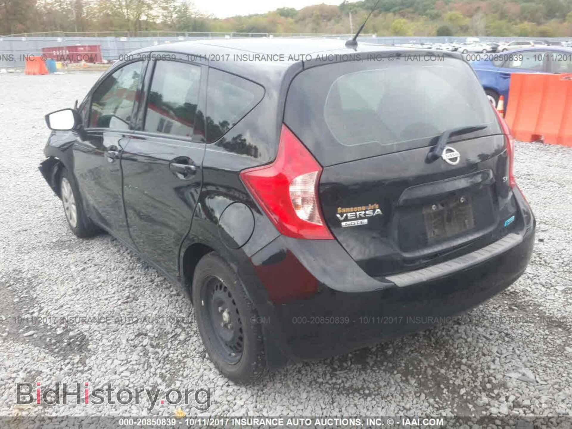2015 Nissan Versa note - VIN: 3N1CE2CP8FL443224 - Photo 3