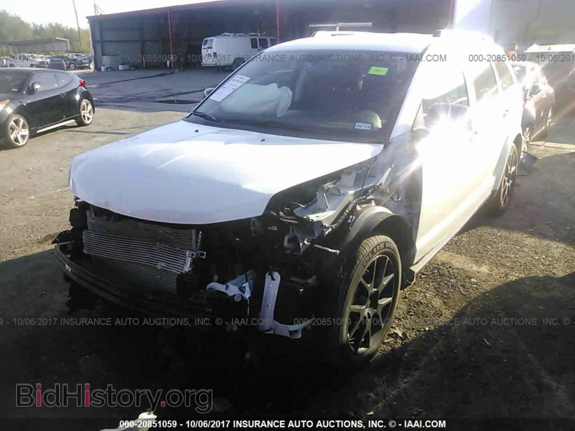 2017 Dodge Journey - VIN: 3C4PDCEGXHT619164 - Фото 2