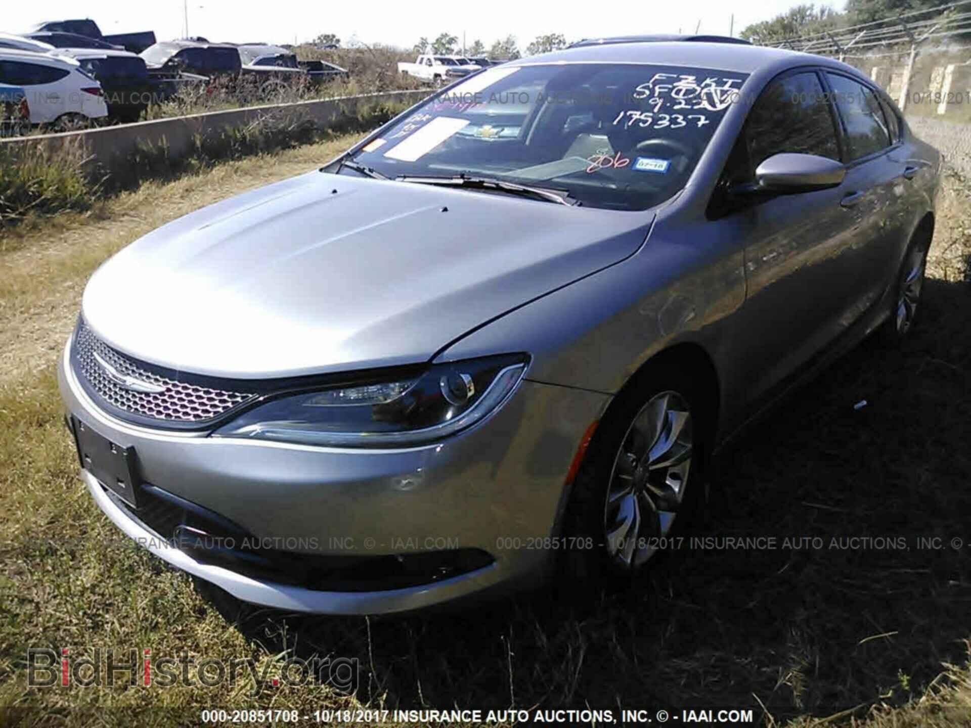 2016 Chrysler 200 - VIN: 1C3CCCBB0GN175337 - Фото 2