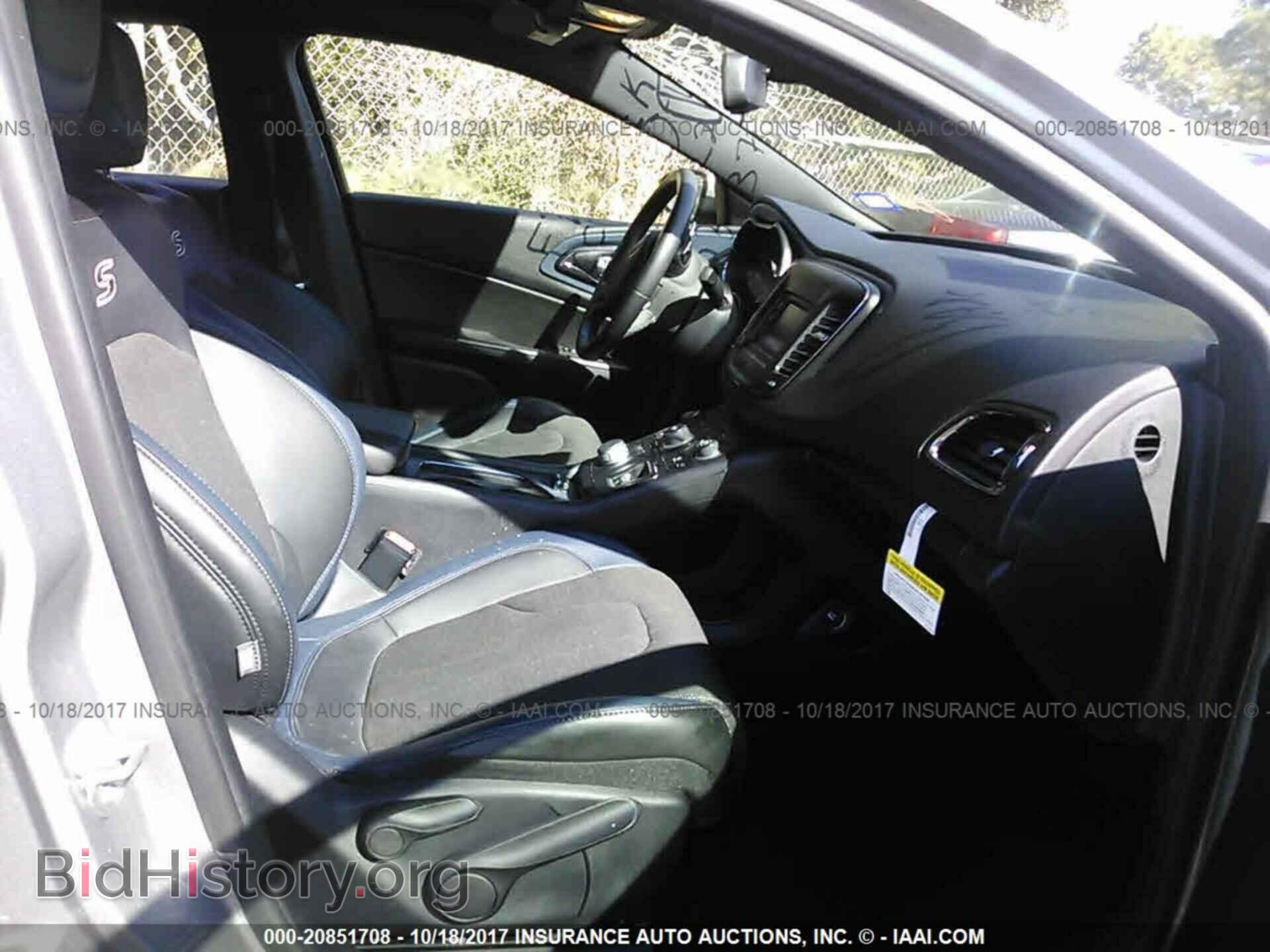 2016 Chrysler 200 - VIN: 1C3CCCBB0GN175337 - Фото 5