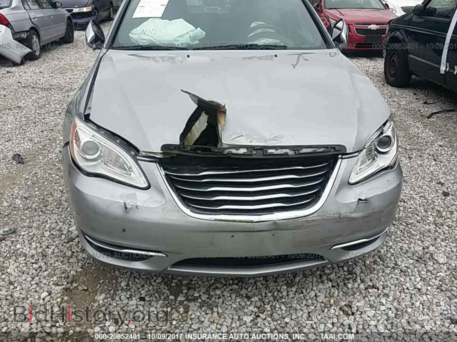 2013 Chrysler 200 - VIN: 1C3CCBCG2DN724262 - Photo 6