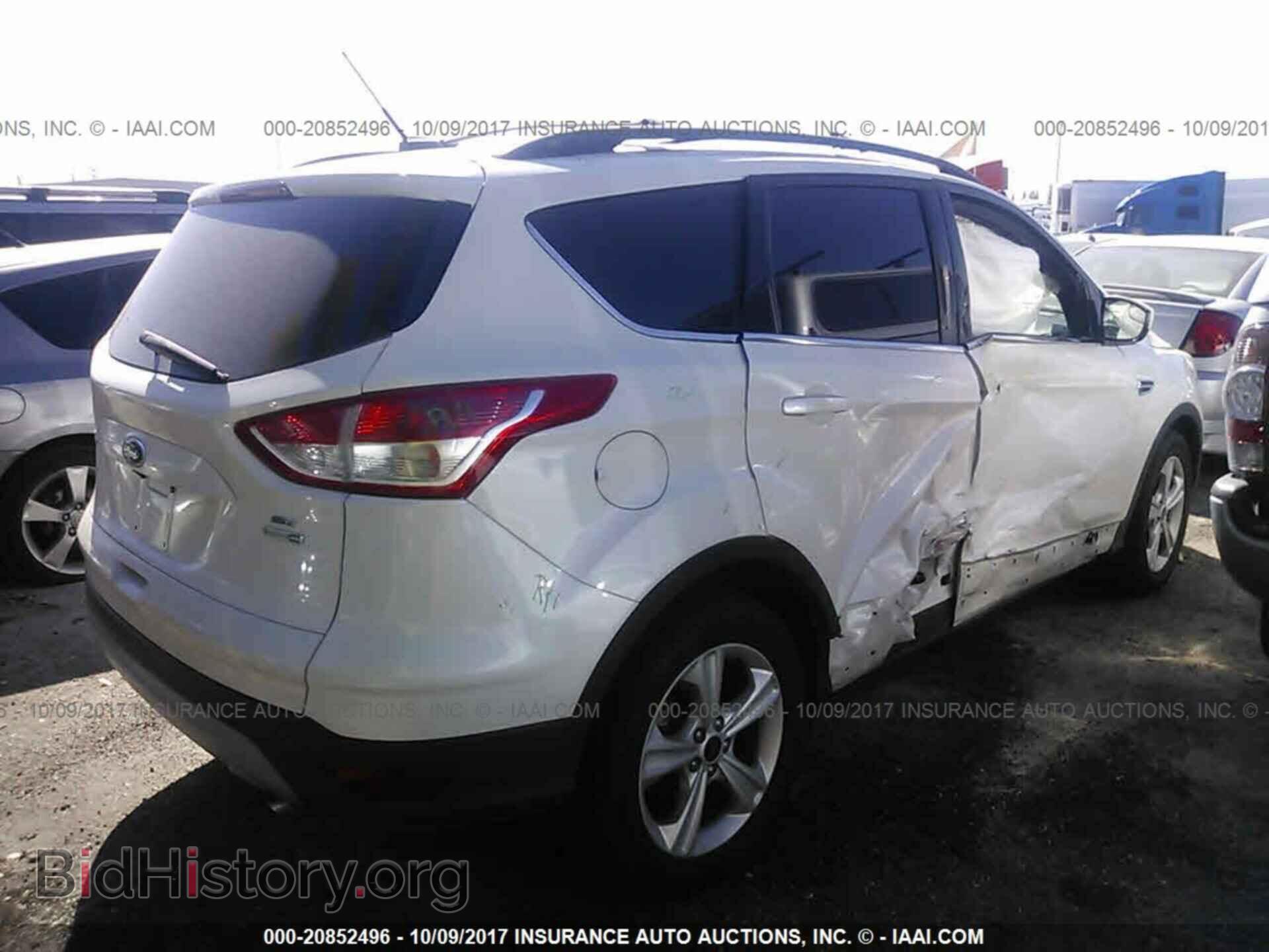 2014 Ford Escape - VIN: 1FMCU9GX9EUC45075 - Фото 4