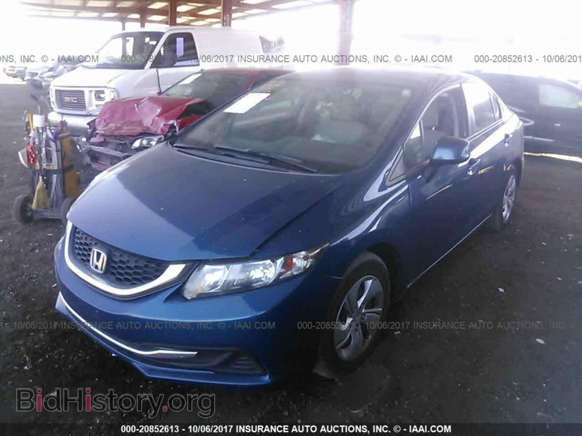 2013 Honda Civic - VIN: 19XFB2F58DE041850 - Photo 2