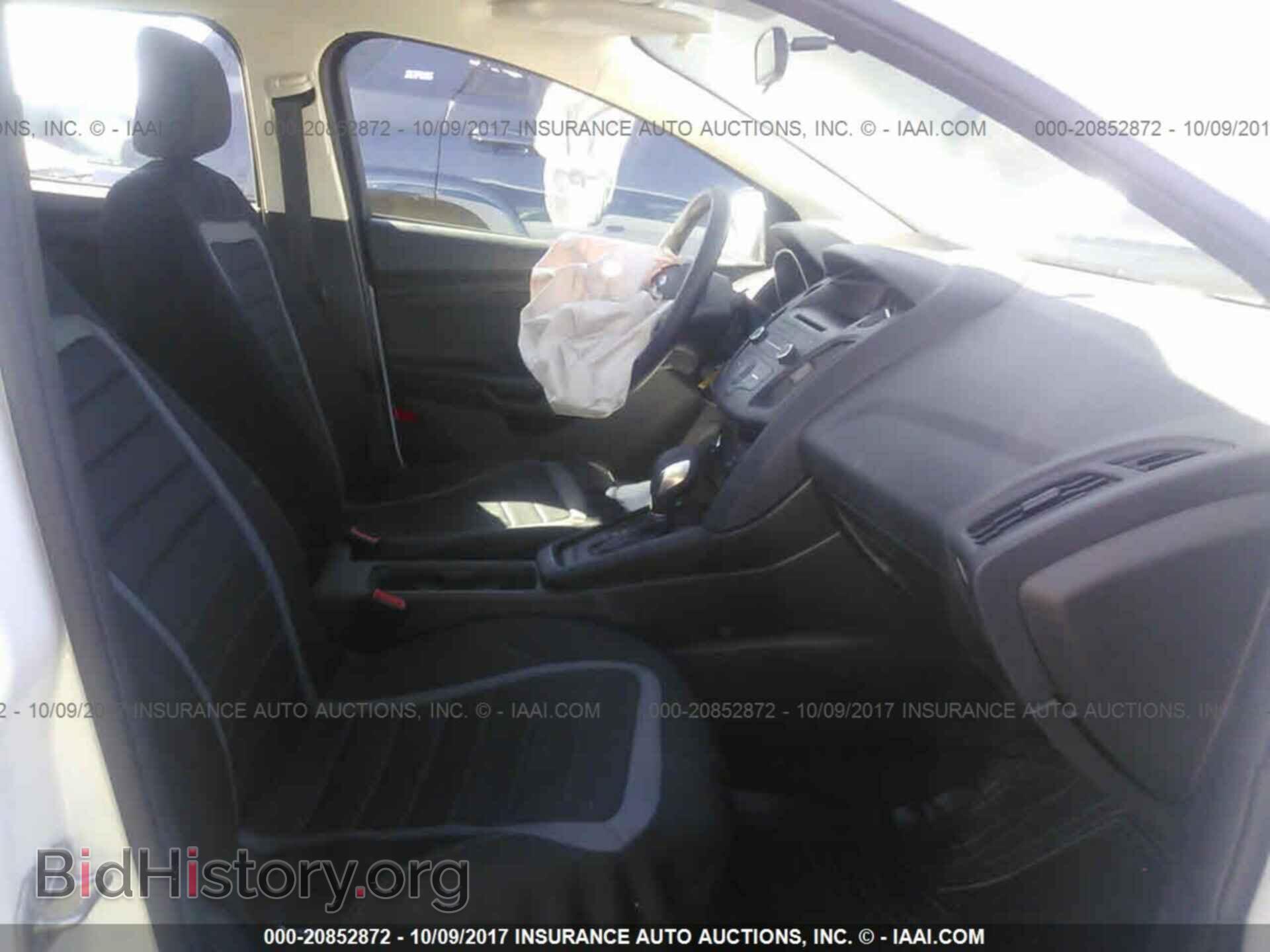 2016 Ford Focus - VIN: 1FADP3E2XGL398924 - Photo 5