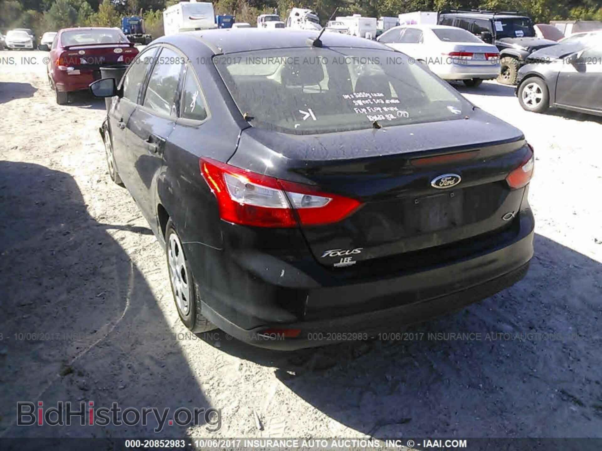 2012 Ford Focus - VIN: 1FAHP3E29CL219669 - Фото 3