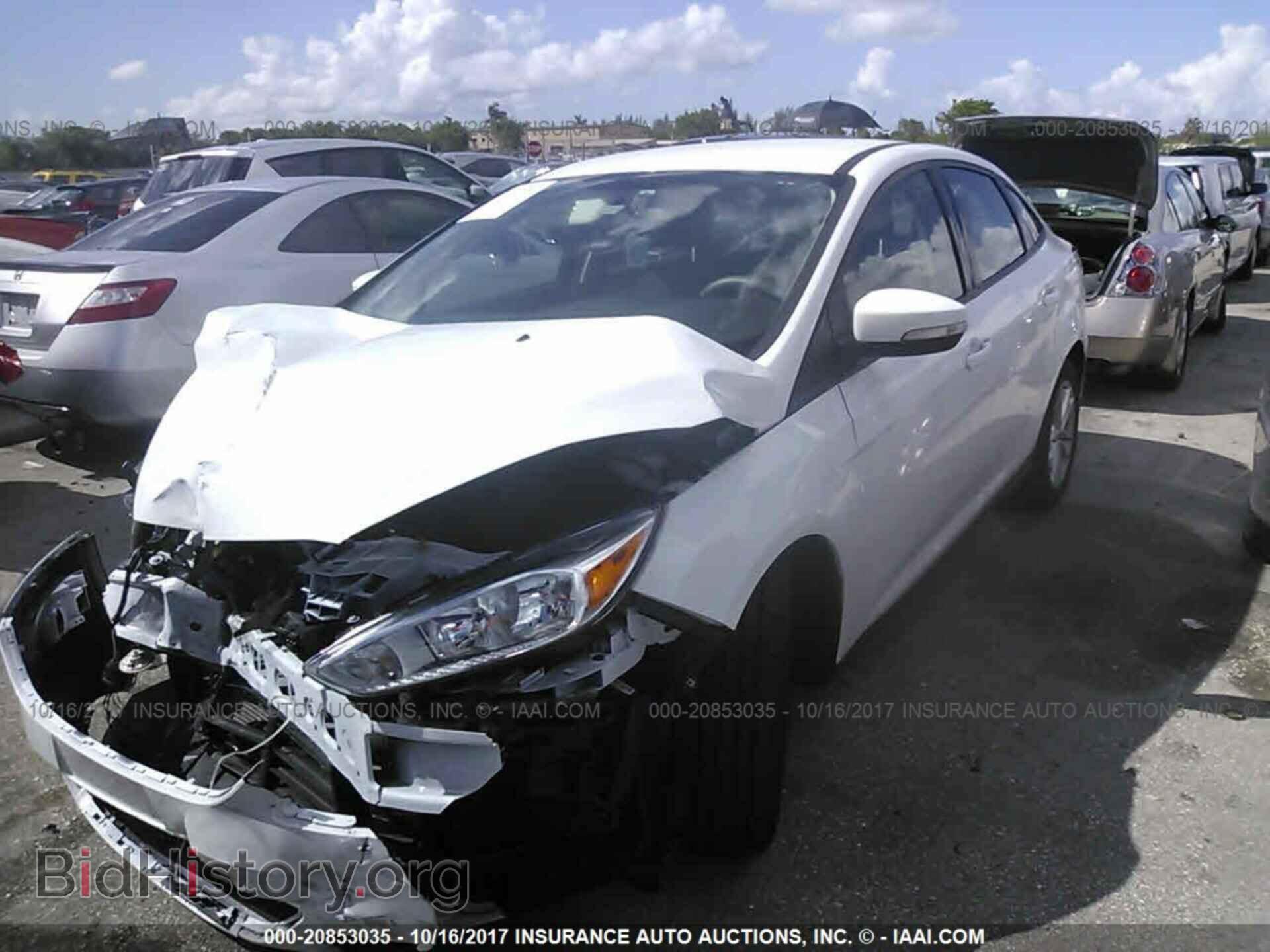2016 Ford Focus - VIN: 1FADP3F23GL274069 - Фото 2