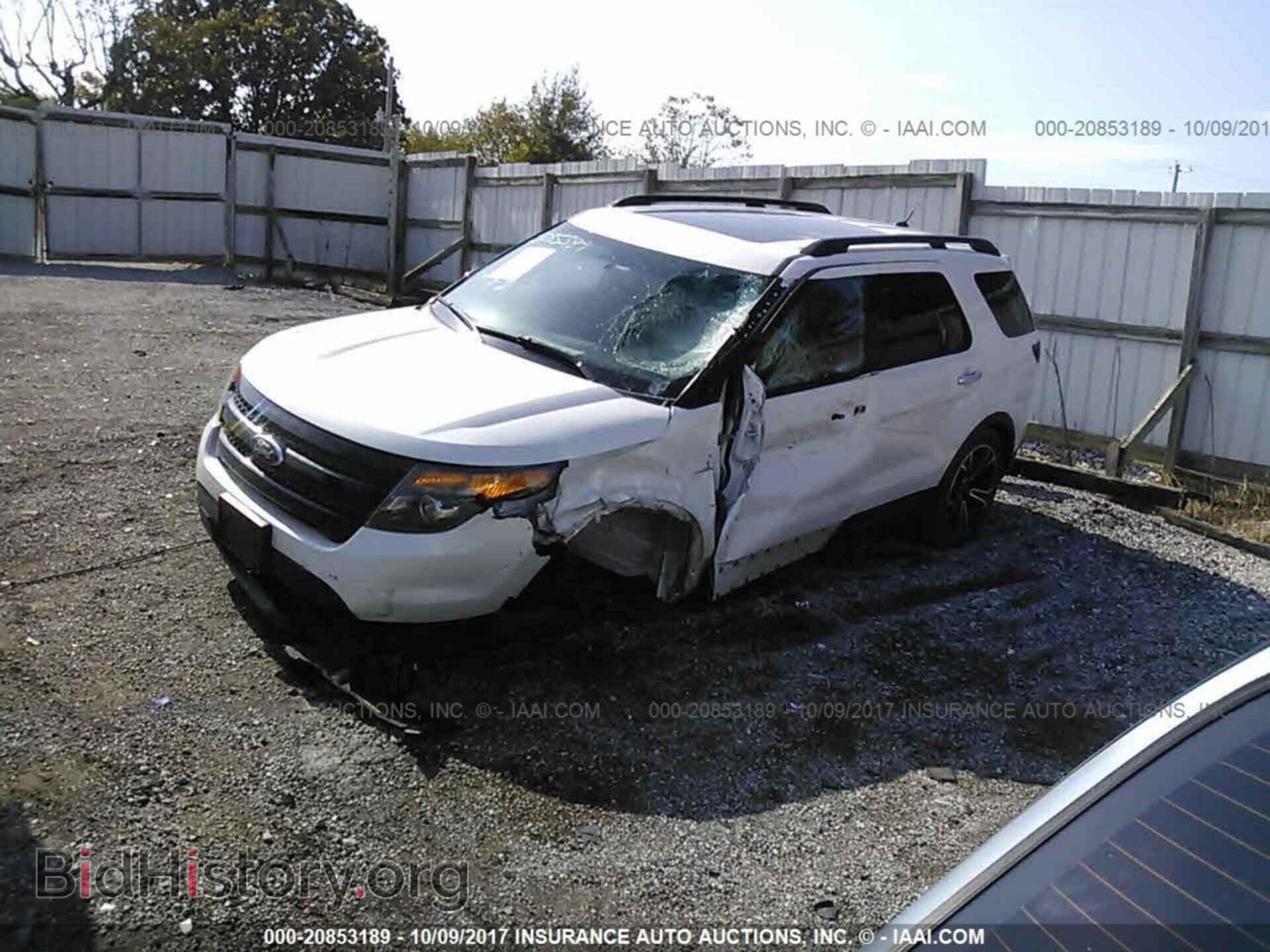 2013 Ford Explorer - VIN: 1FM5K8GT6DGC43271 - Photo 2