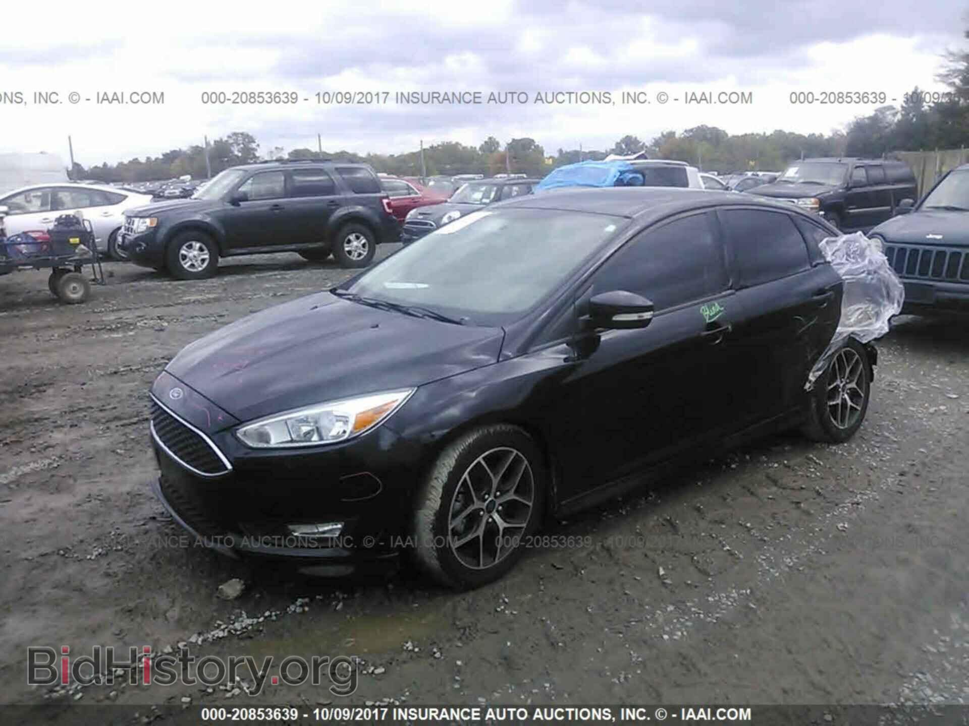 2016 Ford Focus - VIN: 1FADP3F23GL232954 - Фото 2