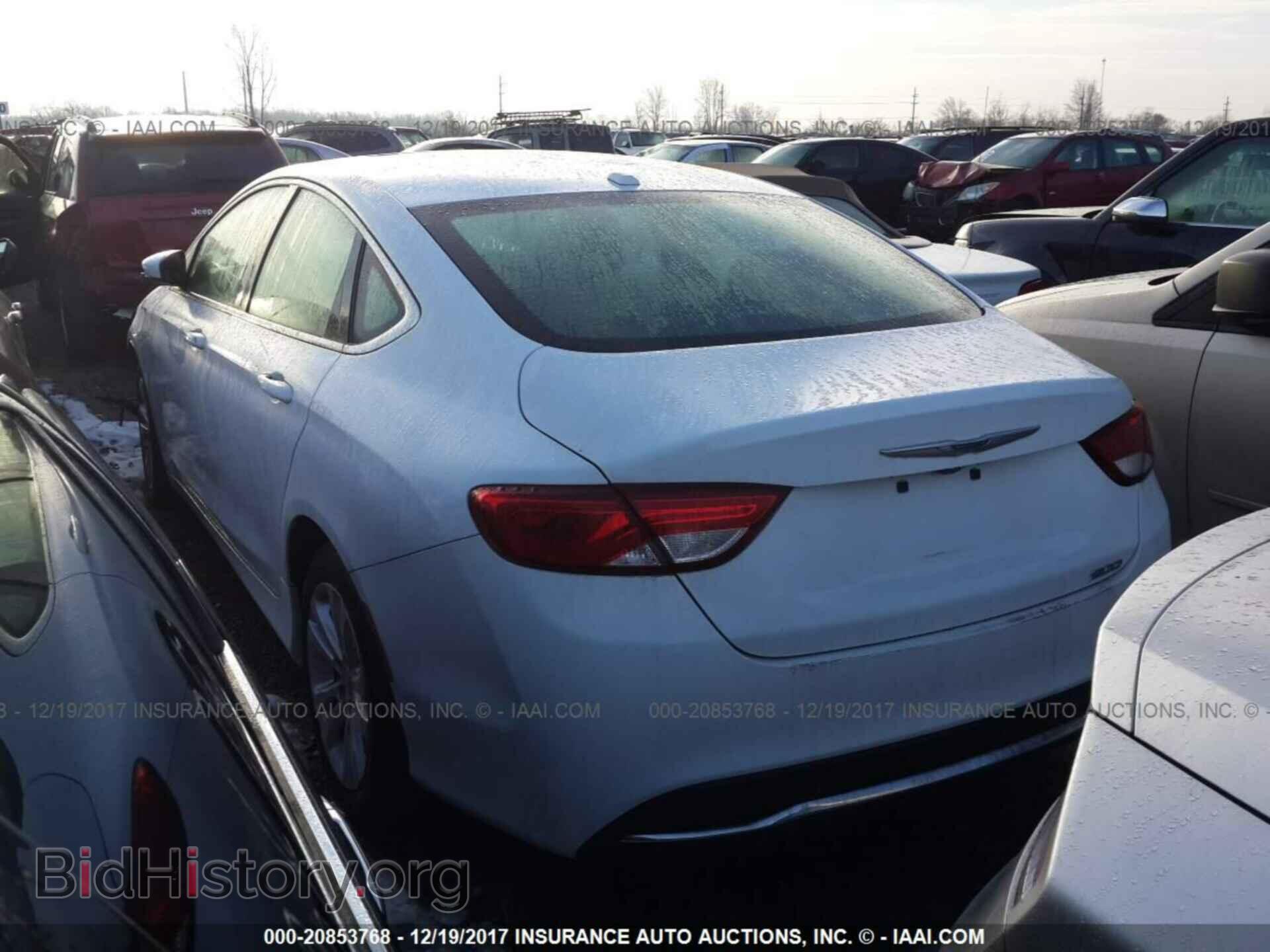 2015 Chrysler 200 - VIN: 1C3CCCABXFN559559 - Фото 3