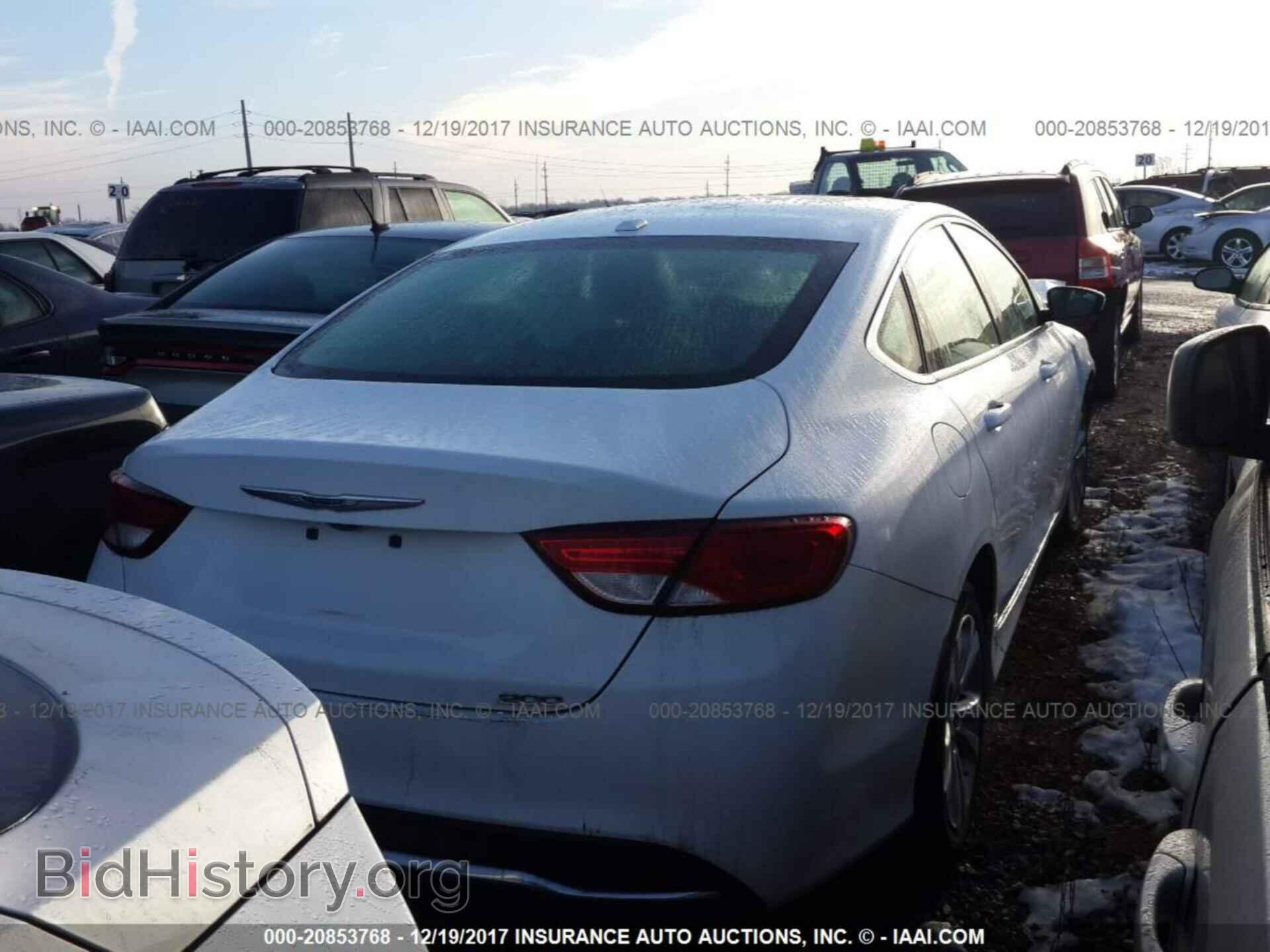2015 Chrysler 200 - VIN: 1C3CCCABXFN559559 - Фото 4