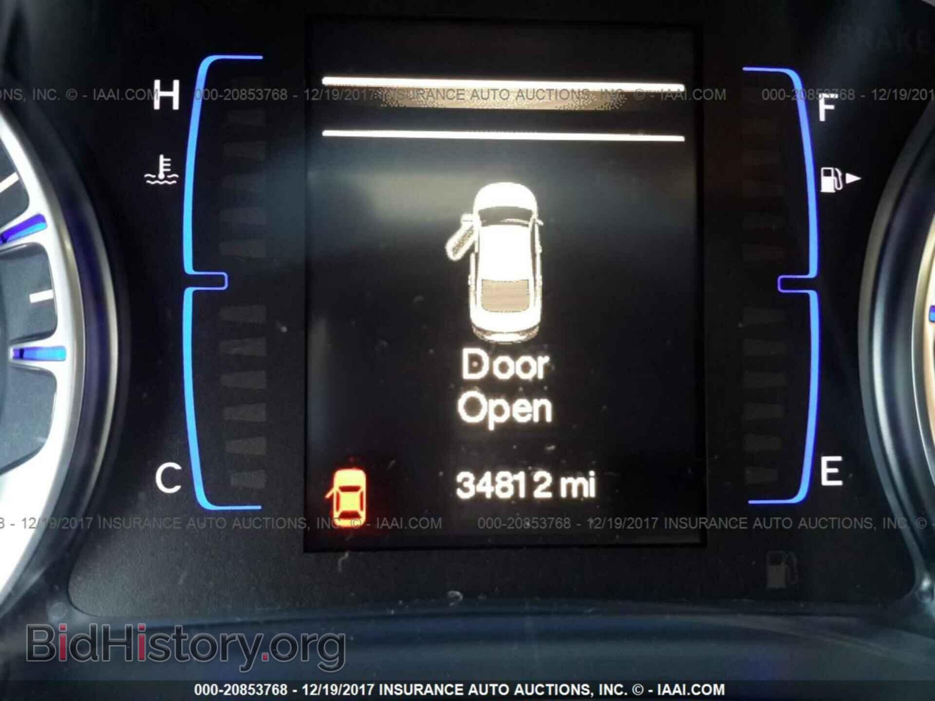2015 Chrysler 200 - VIN: 1C3CCCABXFN559559 - Фото 7