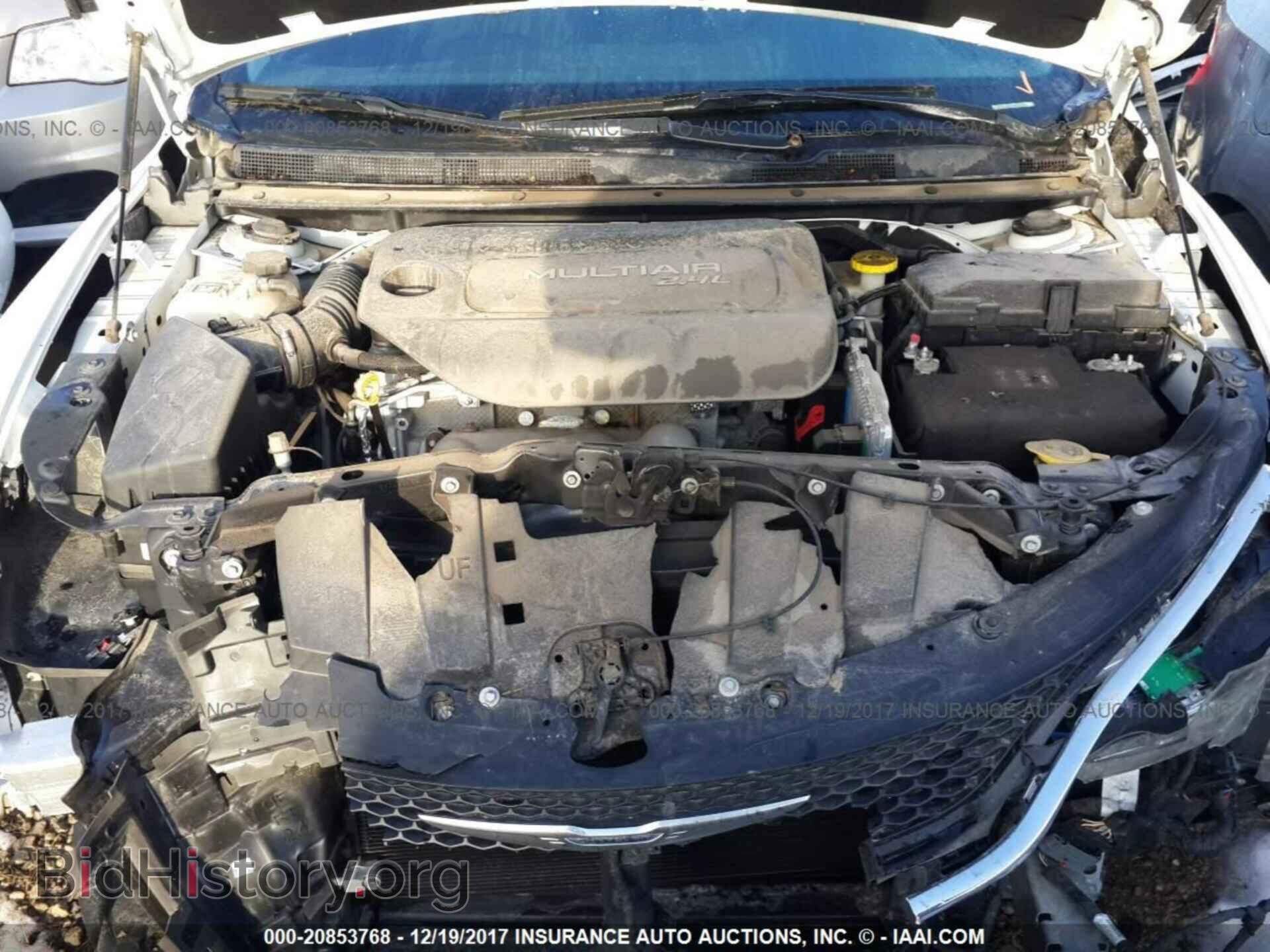 2015 Chrysler 200 - VIN: 1C3CCCABXFN559559 - Фото 10