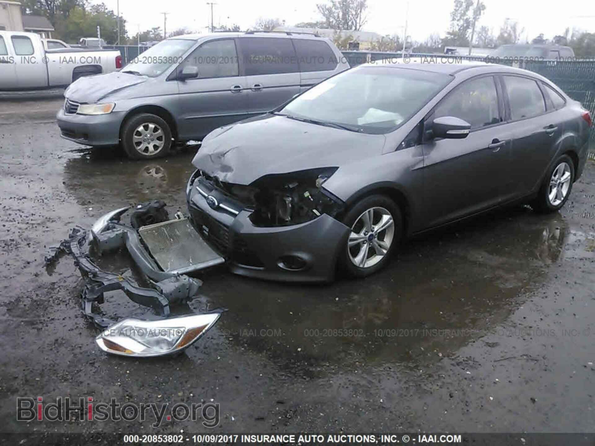 2014 Ford Focus - VIN: 1FADP3F22EL361152 - Фото 2