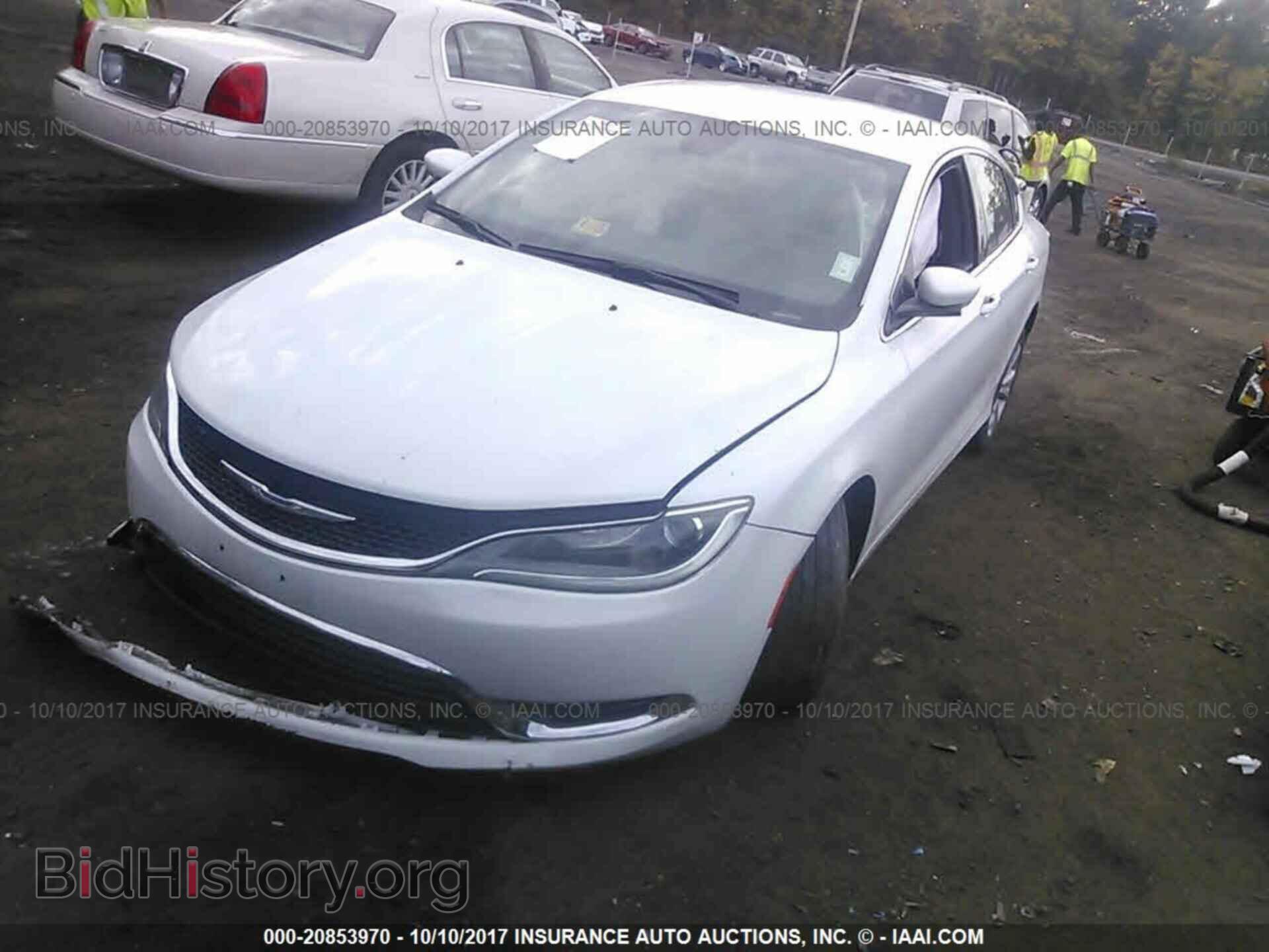 2015 Chrysler 200 - VIN: 1C3CCCAB7FN595600 - Photo 2