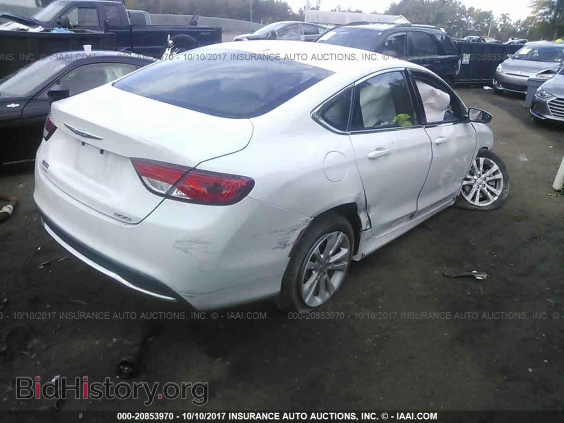 2015 Chrysler 200 - VIN: 1C3CCCAB7FN595600 - Photo 4