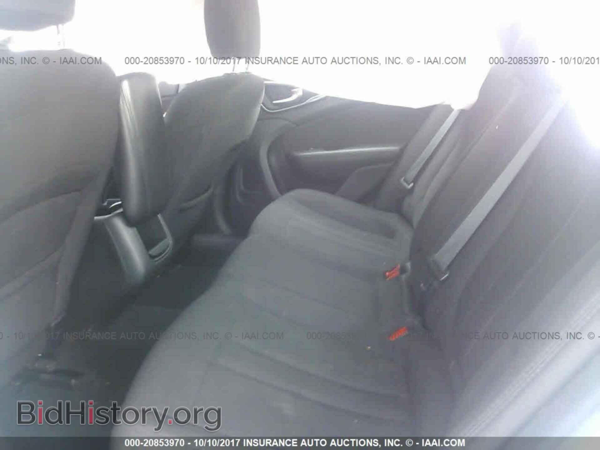 2015 Chrysler 200 - VIN: 1C3CCCAB7FN595600 - Photo 8
