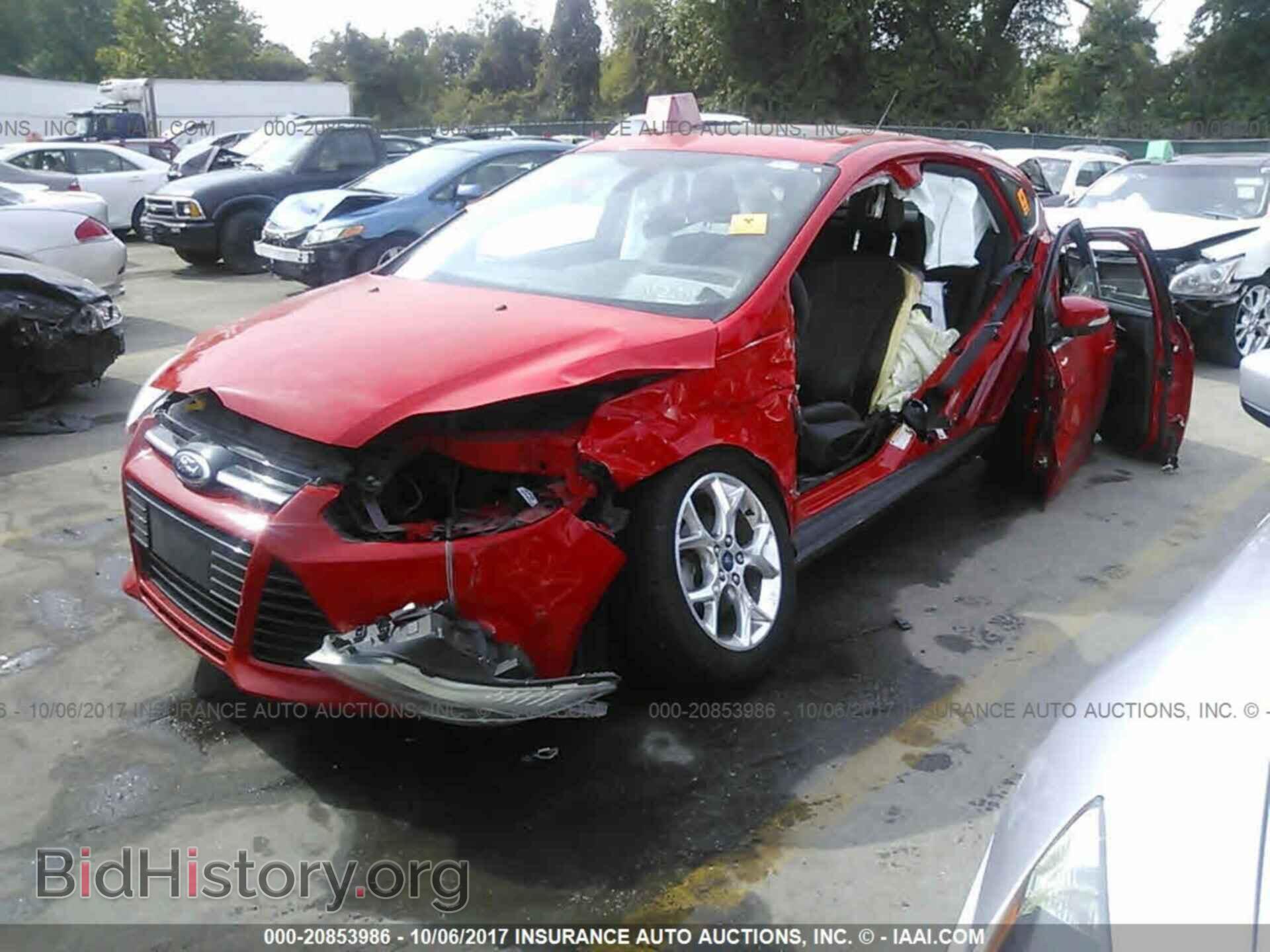 2012 Ford Focus - VIN: 1FAHP3M29CL353079 - Photo 2