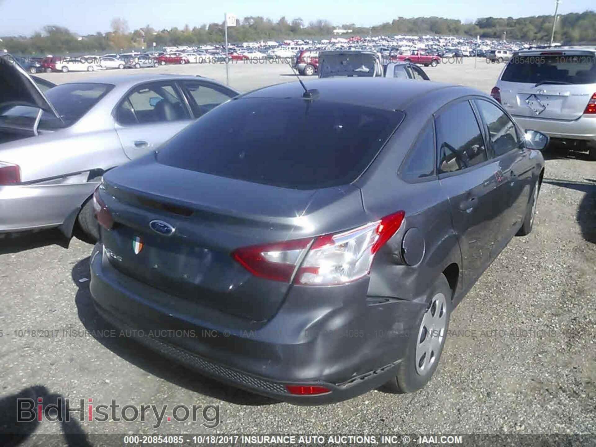 2012 Ford Focus - VIN: 1FAHP3E2XCL323362 - Photo 6