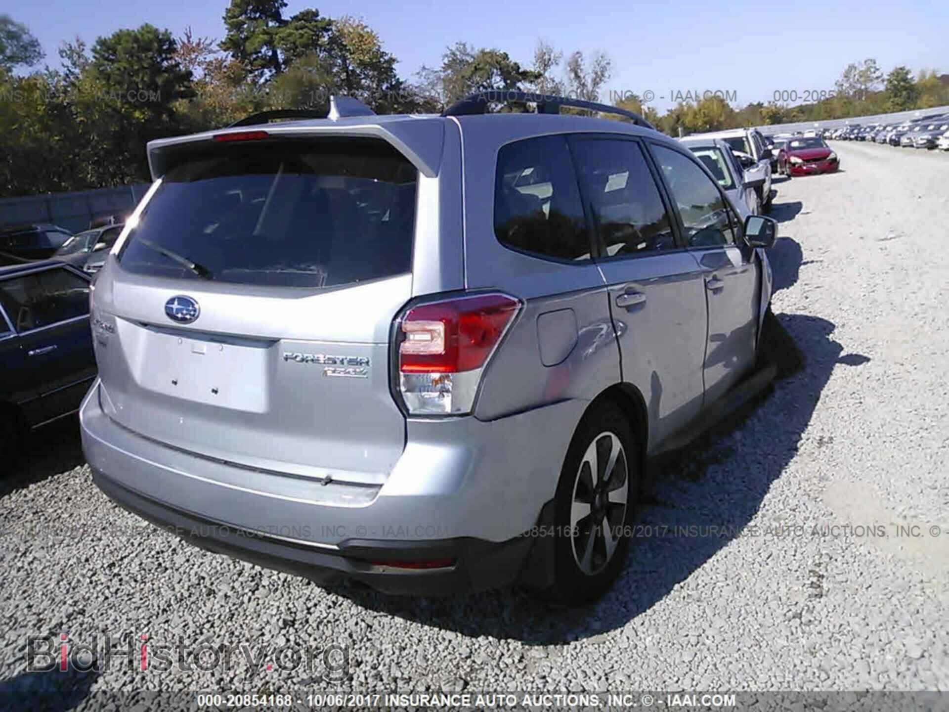 2017 Subaru Forester - VIN: JF2SJAEC3HH405122 - Фото 4