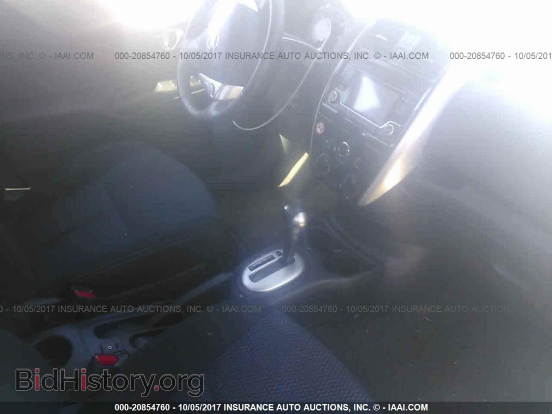 2016 Nissan Versa note - VIN: 3N1CE2CP5GL362036 - Photo 5