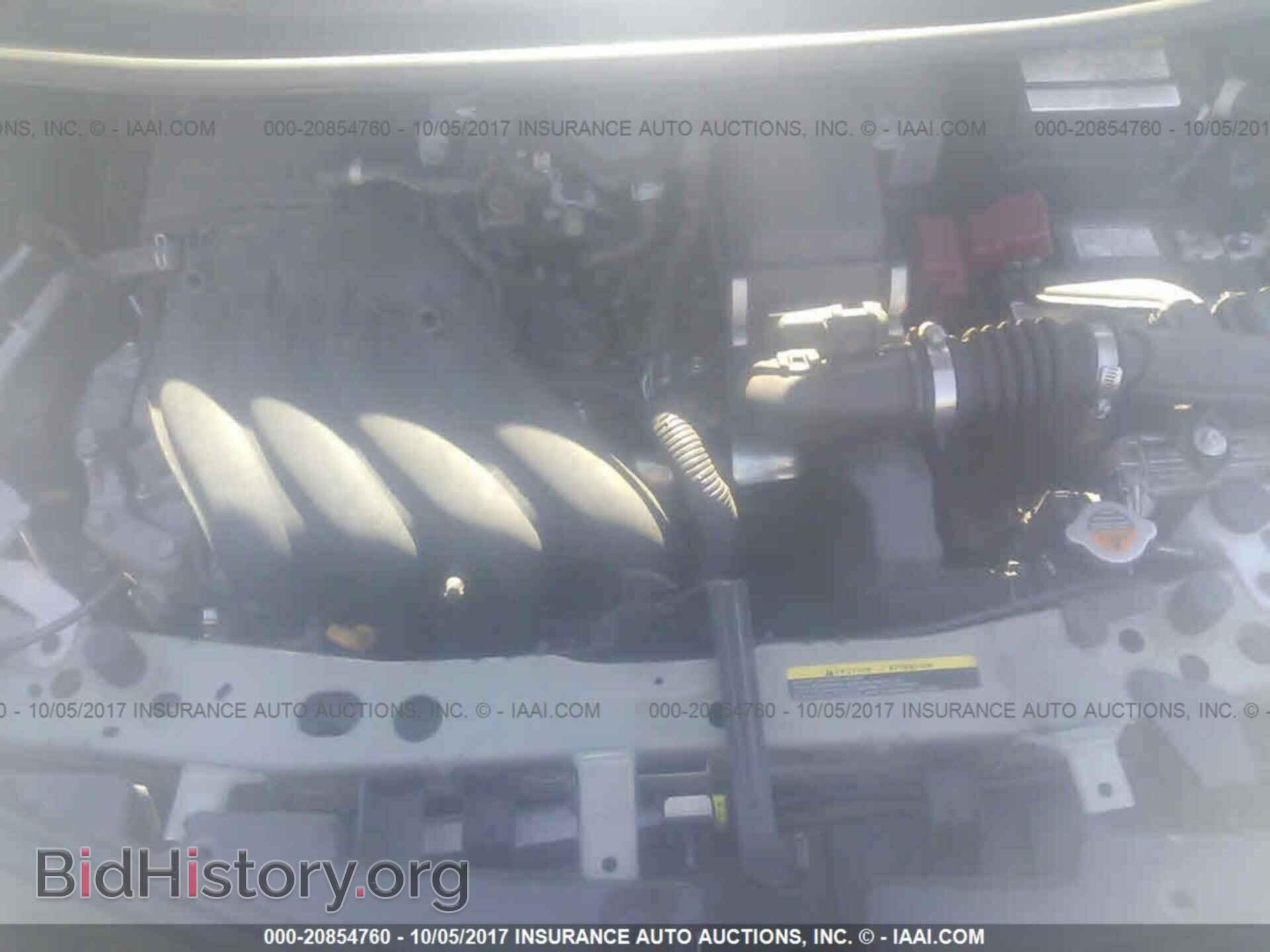 2016 Nissan Versa note - VIN: 3N1CE2CP5GL362036 - Photo 10