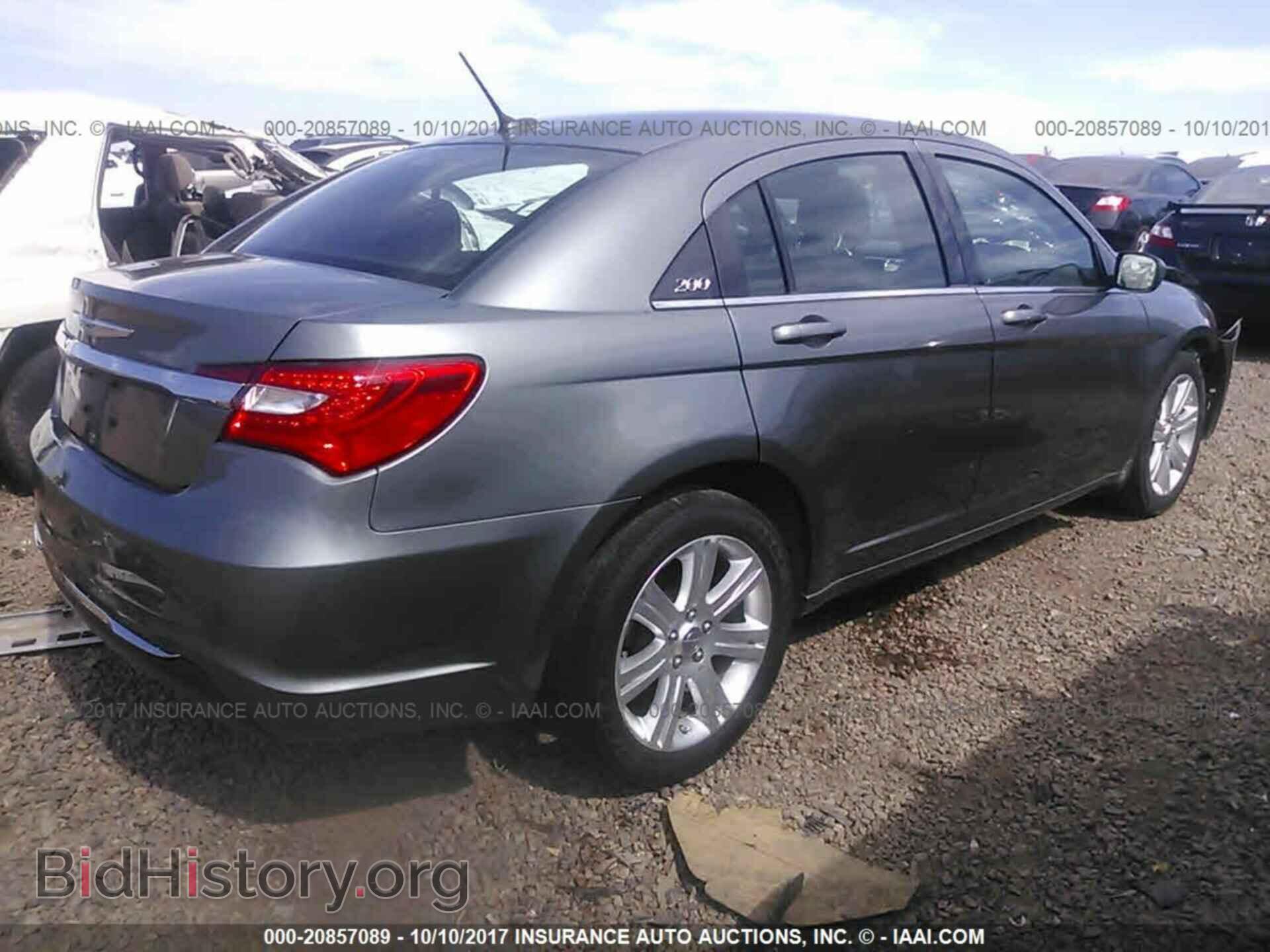 2013 Chrysler 200 - VIN: 1C3CCBAB2DN762758 - Фото 4