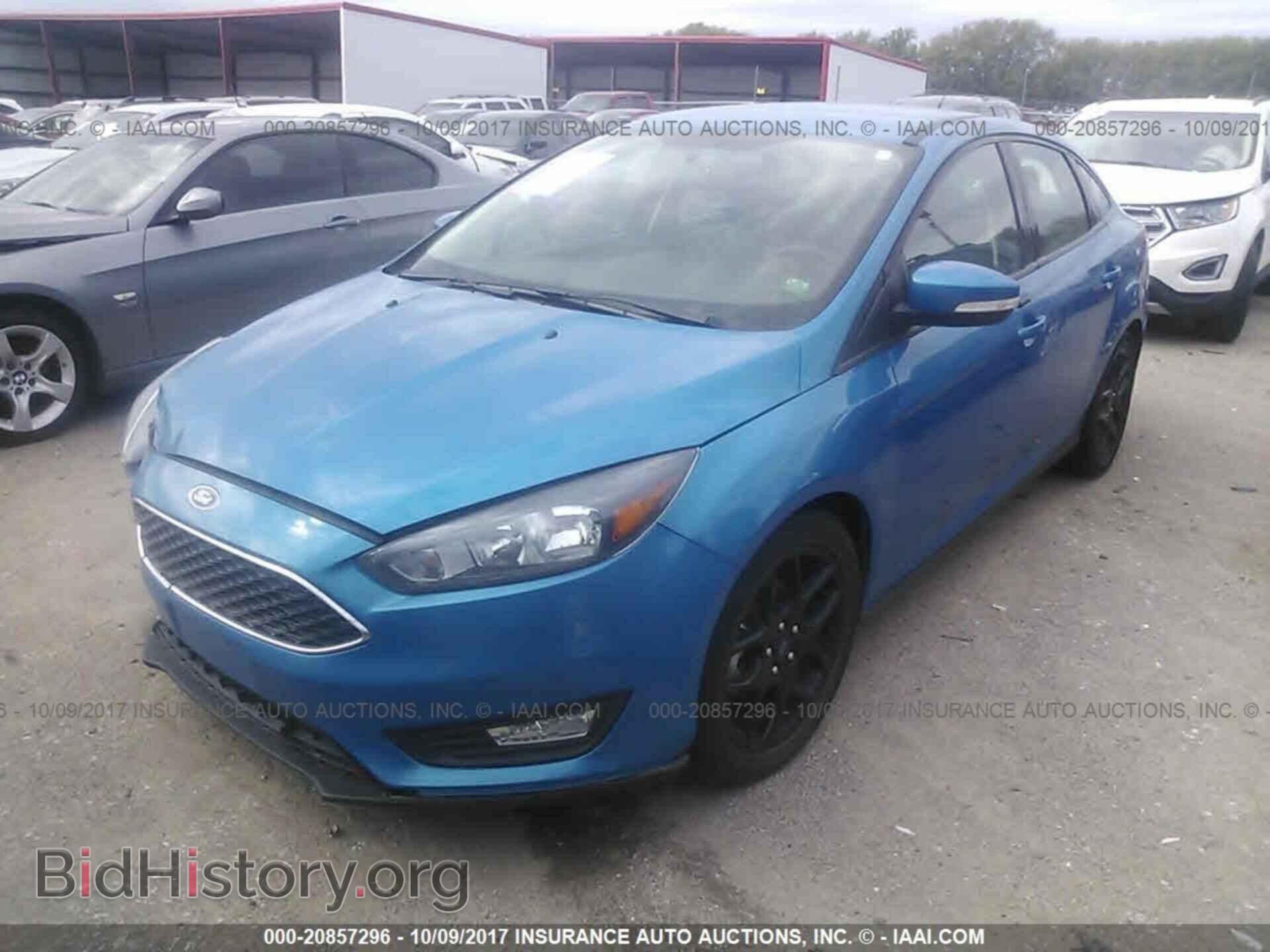 2016 Ford Focus - VIN: 1FADP3F22GL297410 - Photo 2