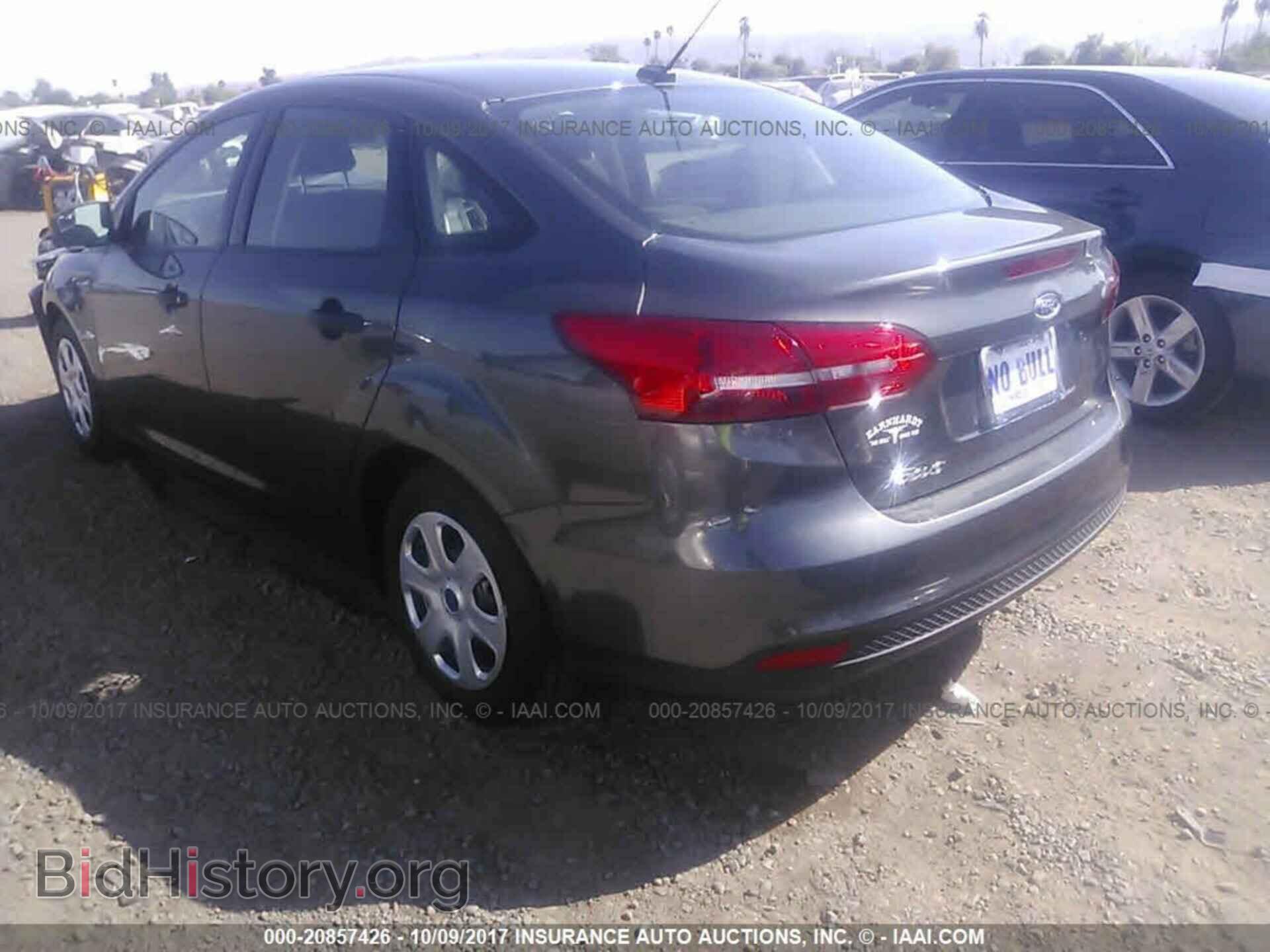 2017 Ford Focus - VIN: 1FADP3E21HL329251 - Фото 3