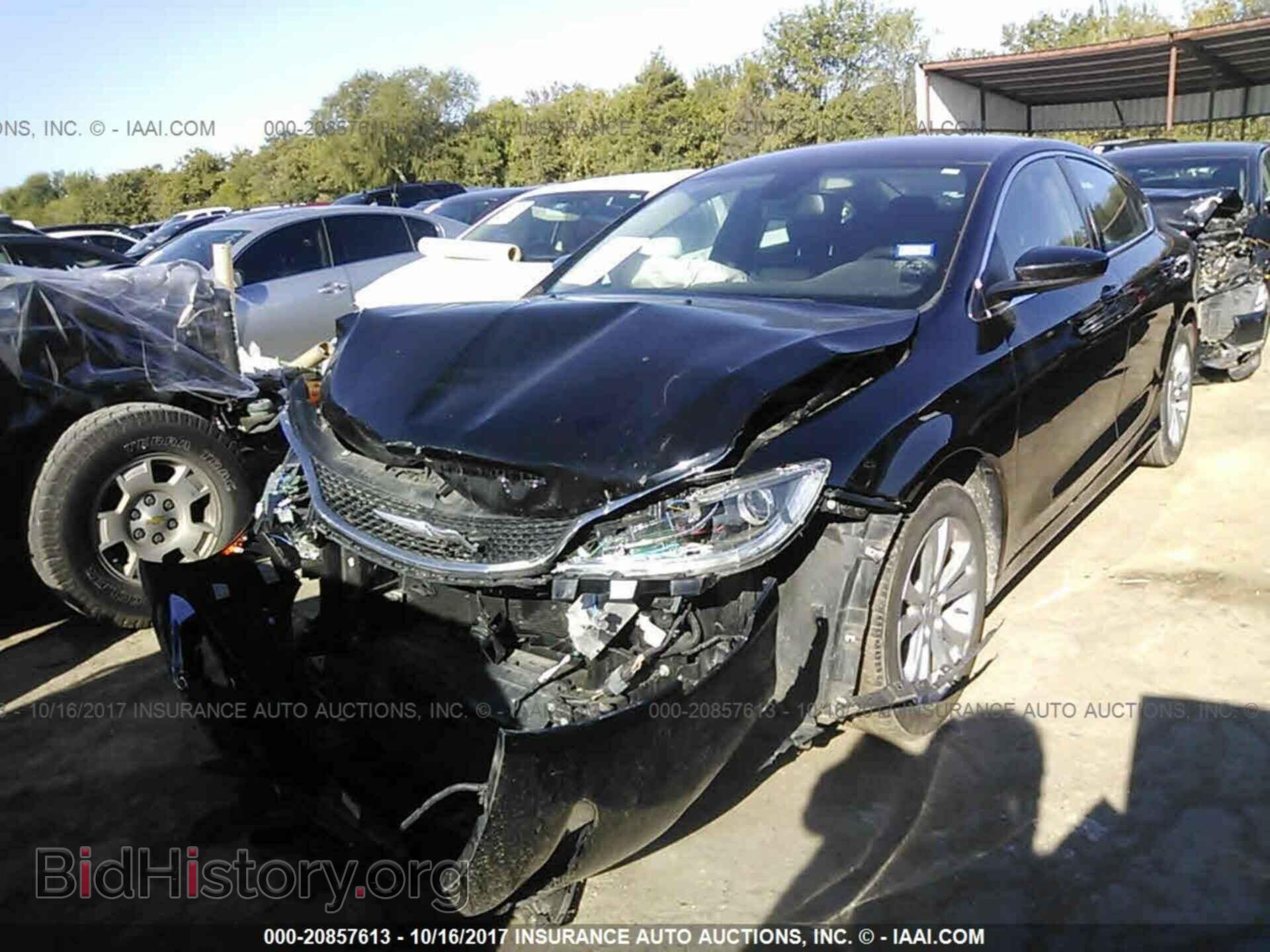 2015 Chrysler 200 - VIN: 1C3CCCAB5FN592825 - Фото 2