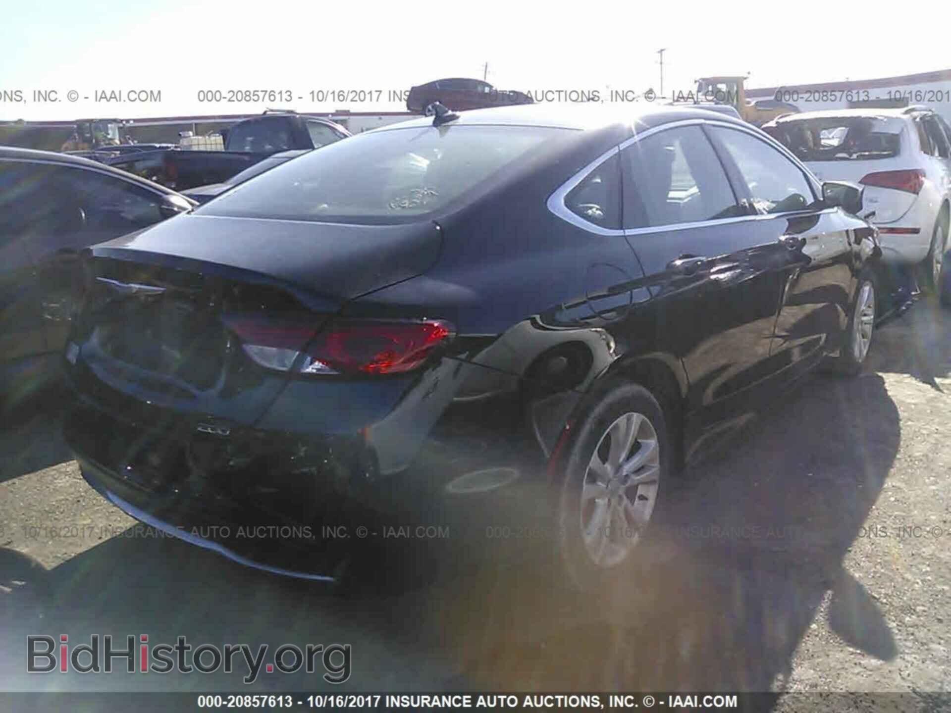 2015 Chrysler 200 - VIN: 1C3CCCAB5FN592825 - Фото 4